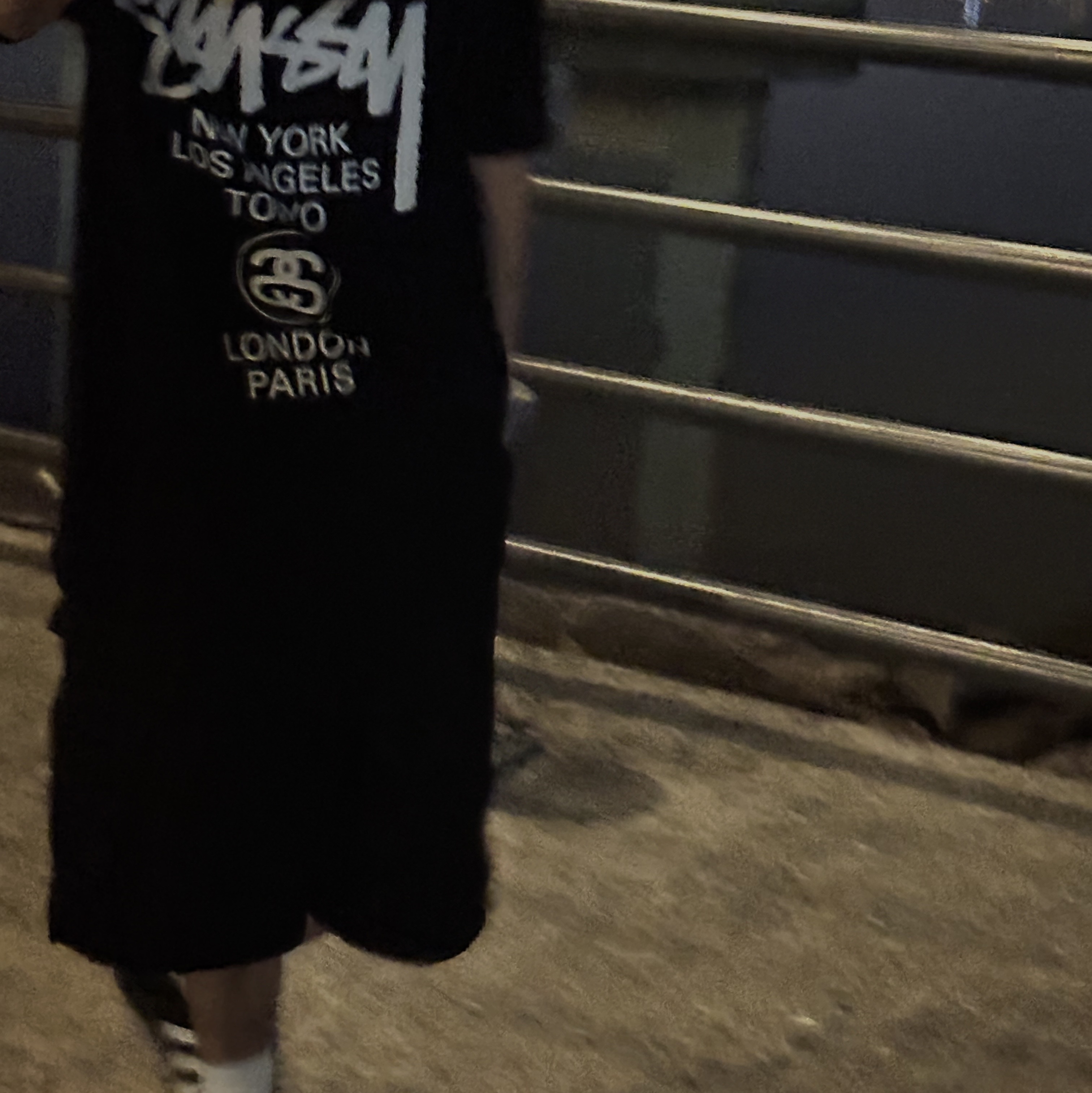 Stussy World Tour T-Shirt Black 착용 스타일