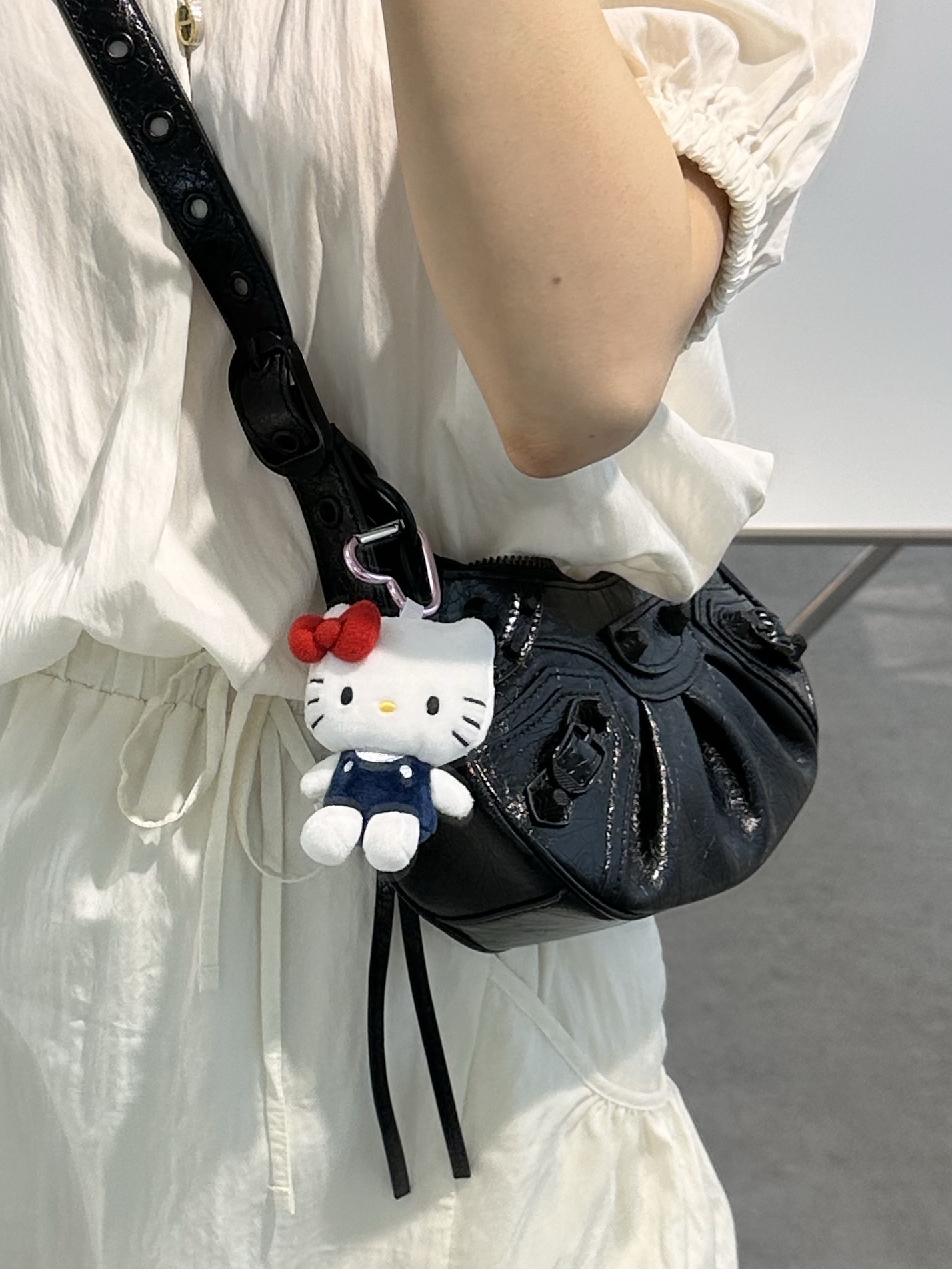 Sanrio Hello Kitty Mini Mascot Holder 착용 스타일