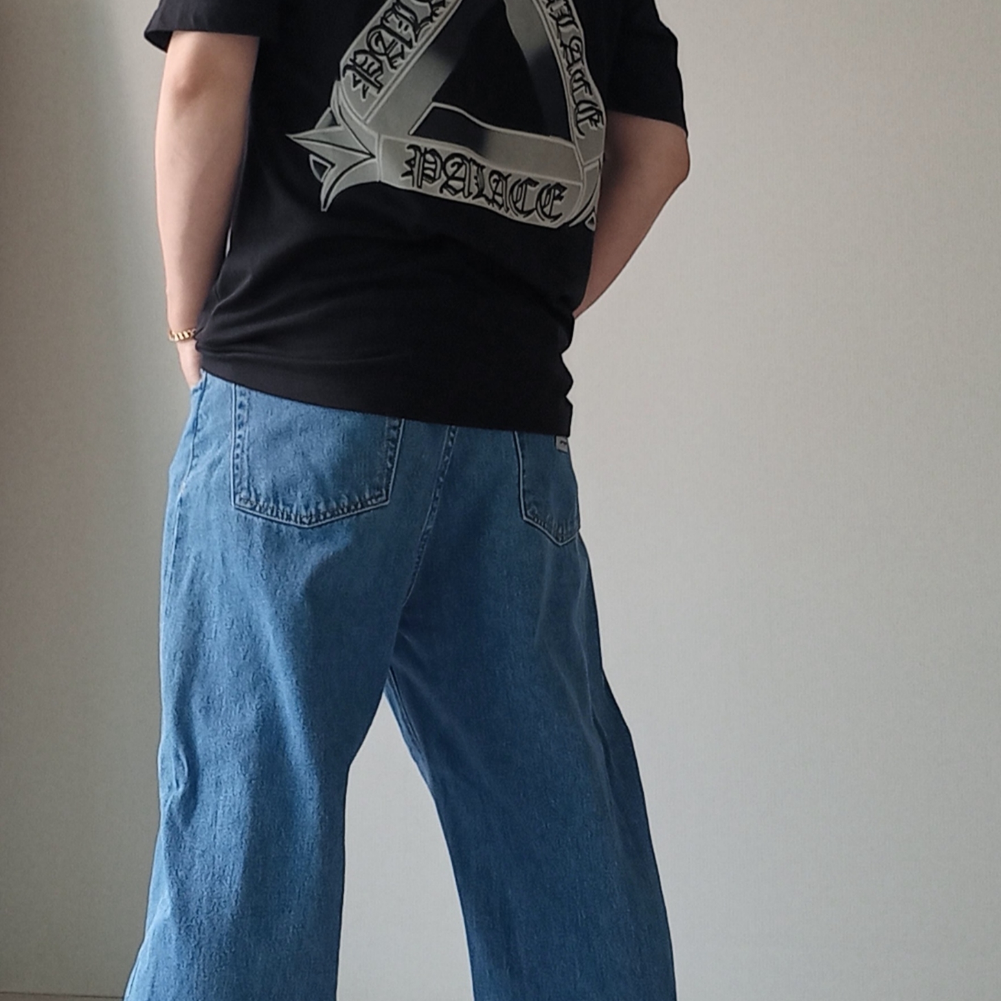 Palace Tri-OG T-Shirt Black - 24SS, Supreme Seersucker S Logo 6-Panel Black - 24SS 착용 스타일 - 6