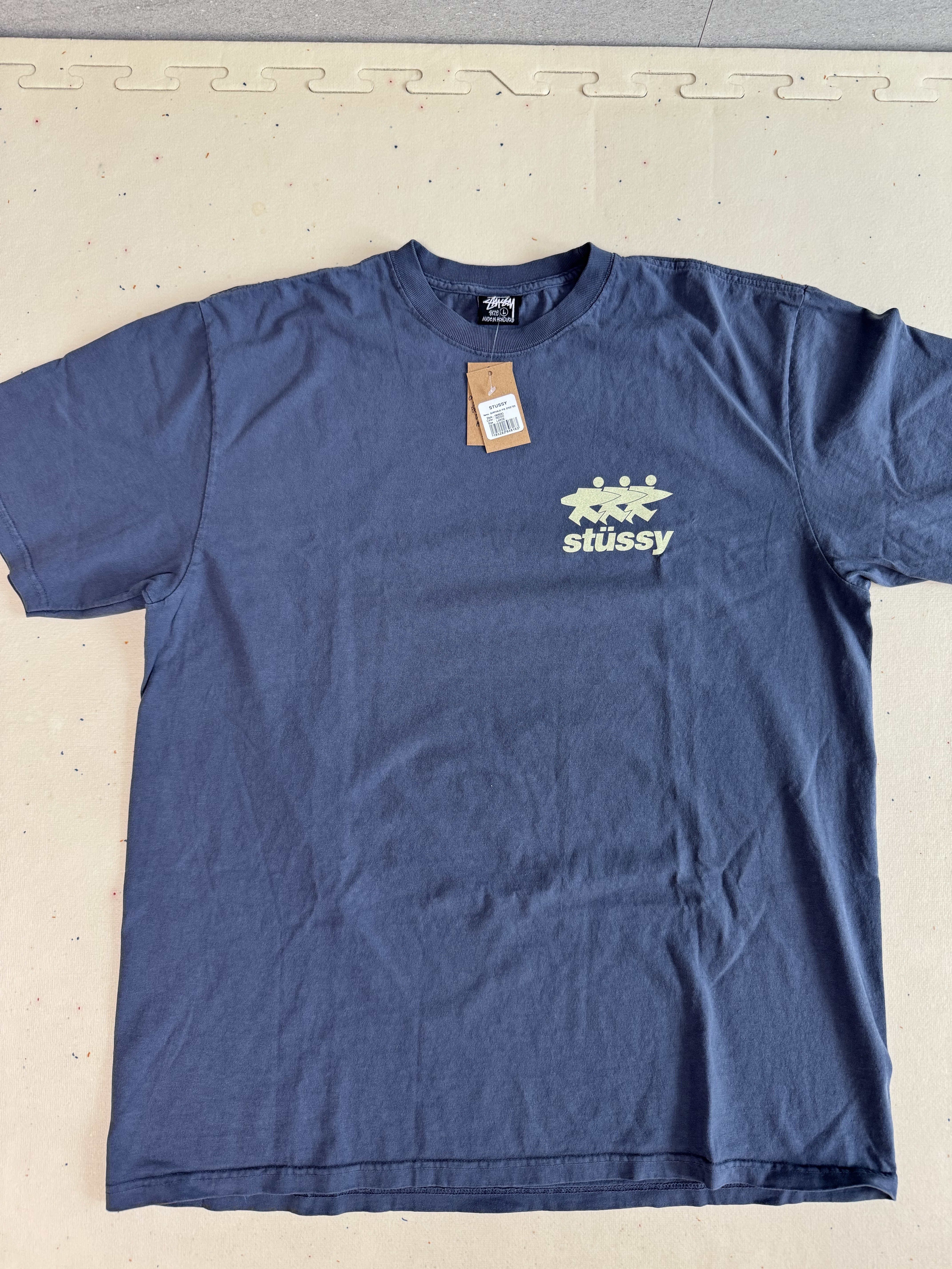 Stussy Surfwalk Pigment Dyed T-Shirt Indigo 착용 스타일 - 2
