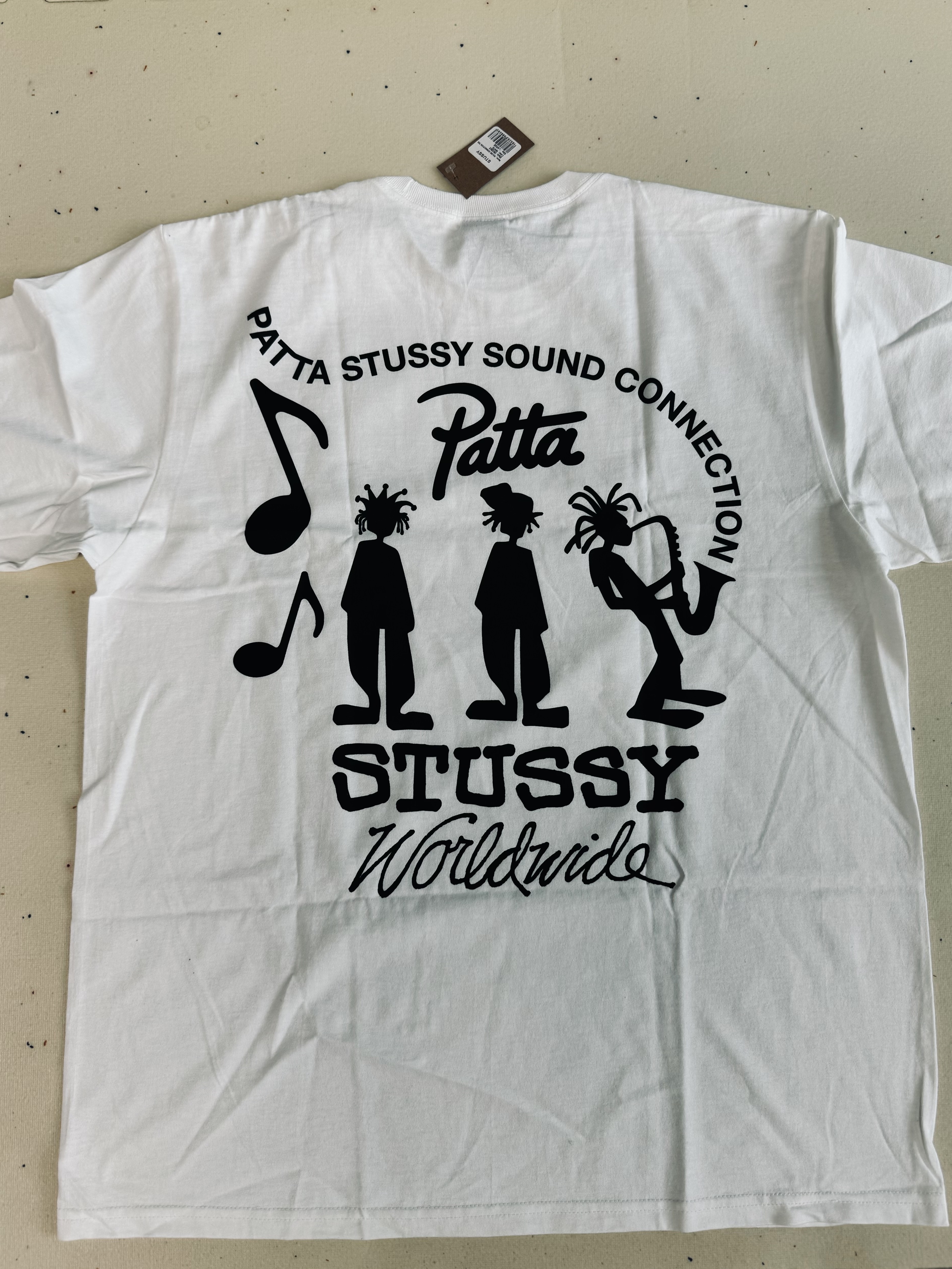 Stussy x Patta Sound Connection T-Shirt White 착용 스타일 - 1