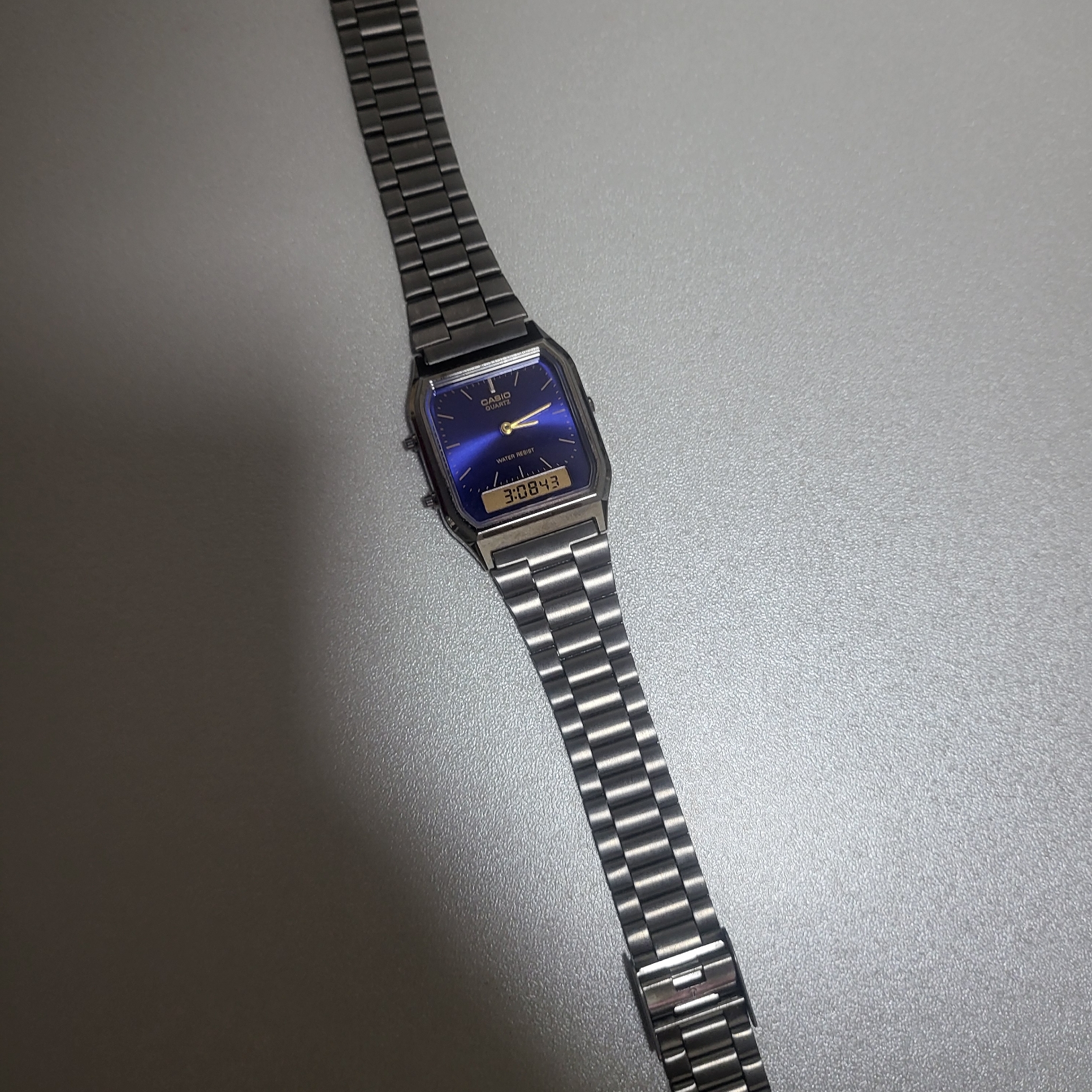 Casio AQ-230GG-2A 착용 스타일