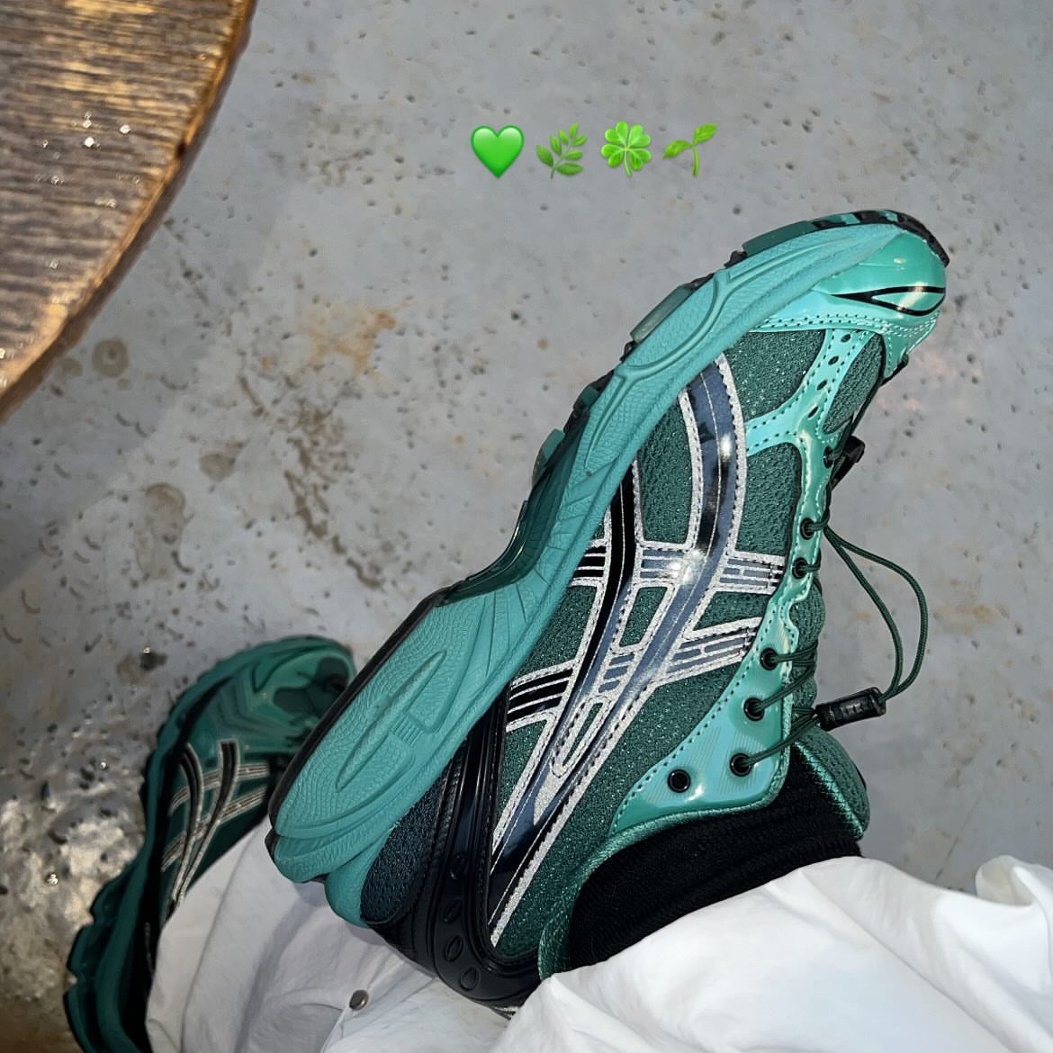 Asics x Unaffected Gel-Kayano 14 Uranus Green 착용 스타일 - 2