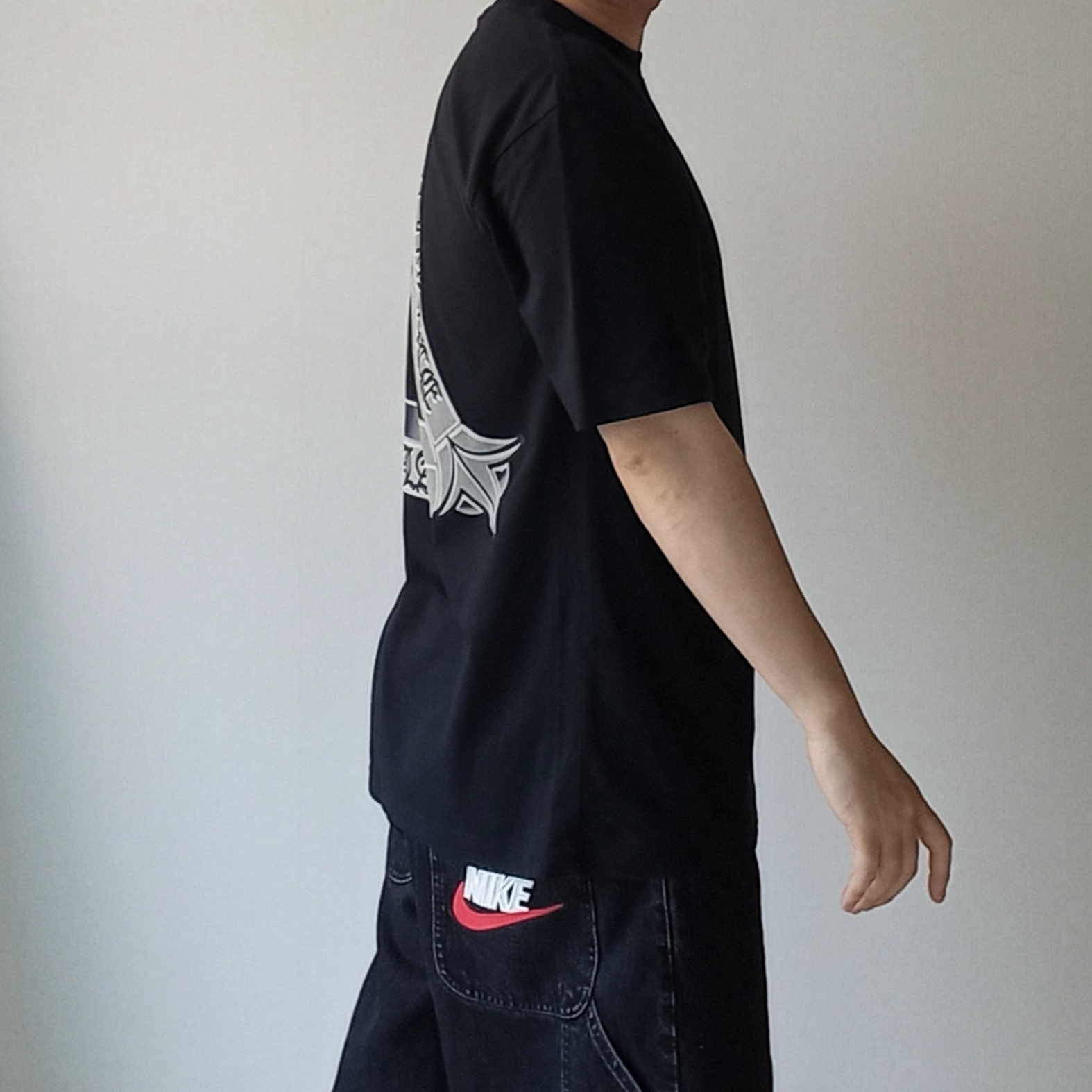 Palace Tri-OG T-Shirt Black - 24SS, Supreme x Nike Denim Short Black - 24SS 착용 스타일 - 3