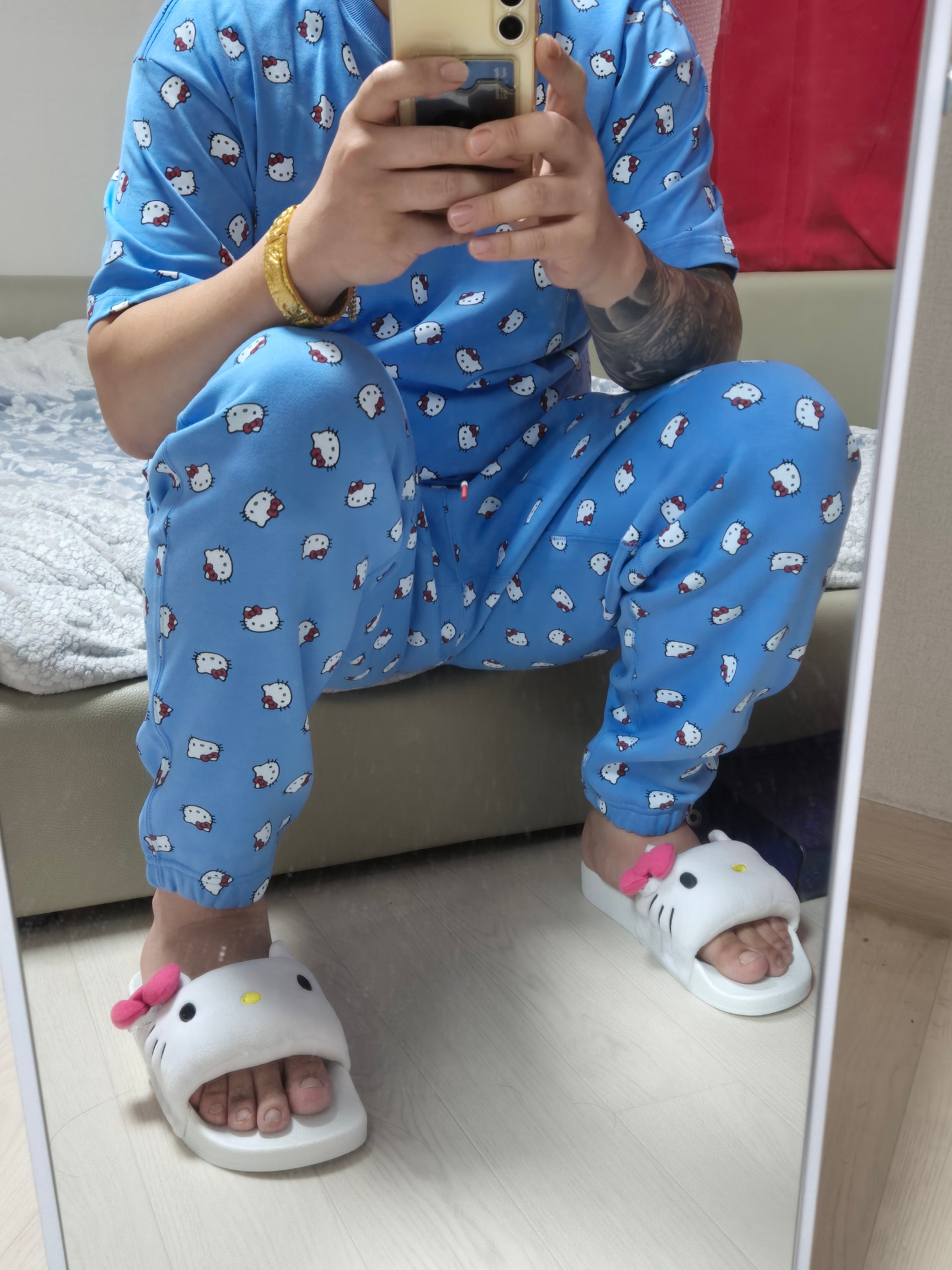 Nike x Hello Kitty NRG Fleece Pants Blue - Asia, Nike x Hello Kitty NRG T-Shirt University Blue - Asia 착용 스타일 - 2