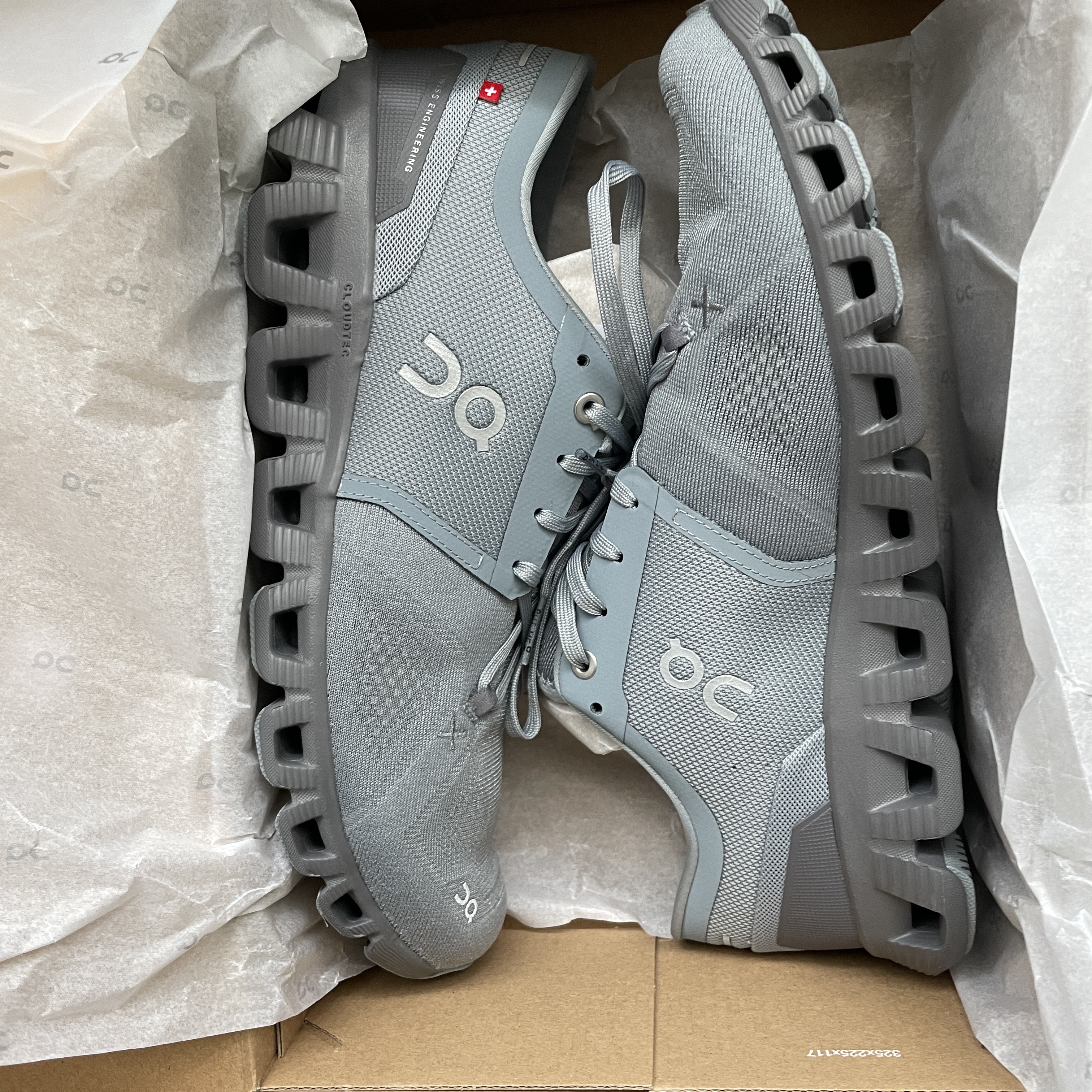 On Running Cloud X 3 Mist Rock 착용 스타일