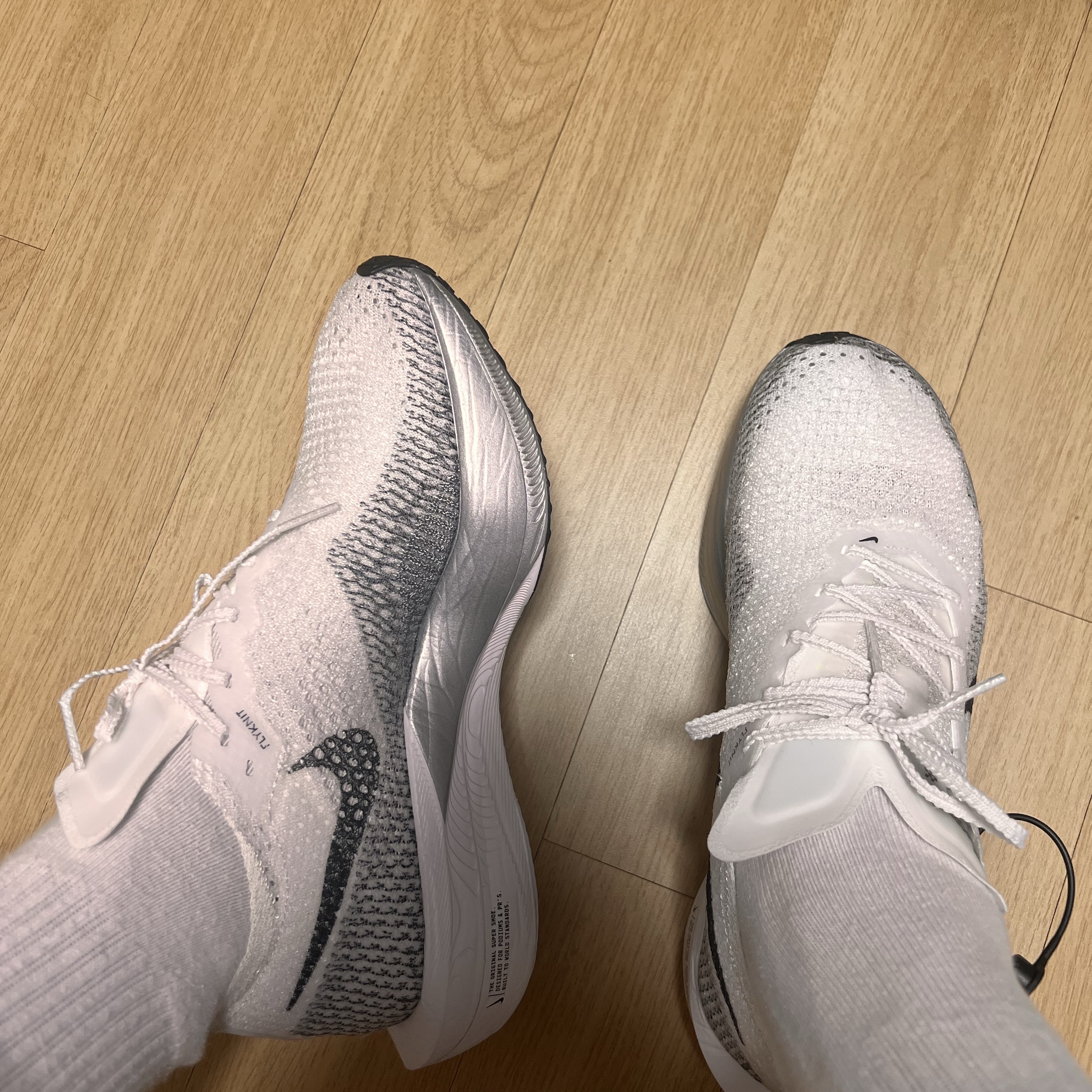 Nike ZoomX Vaporfly Next% 3 White Grey 착용 스타일