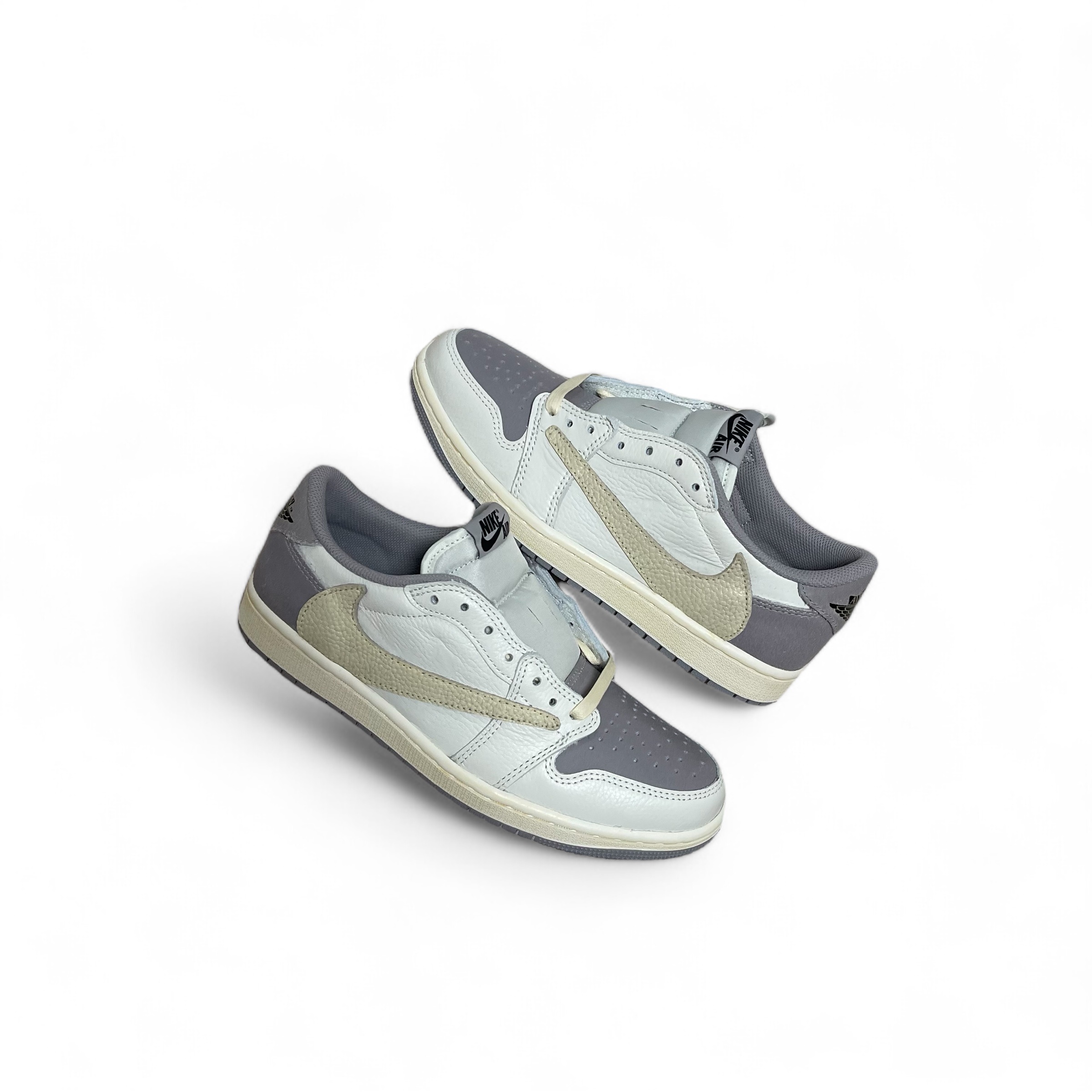 Jordan 1 Retro Low OG Atmosphere Grey 착용 스타일 - 3