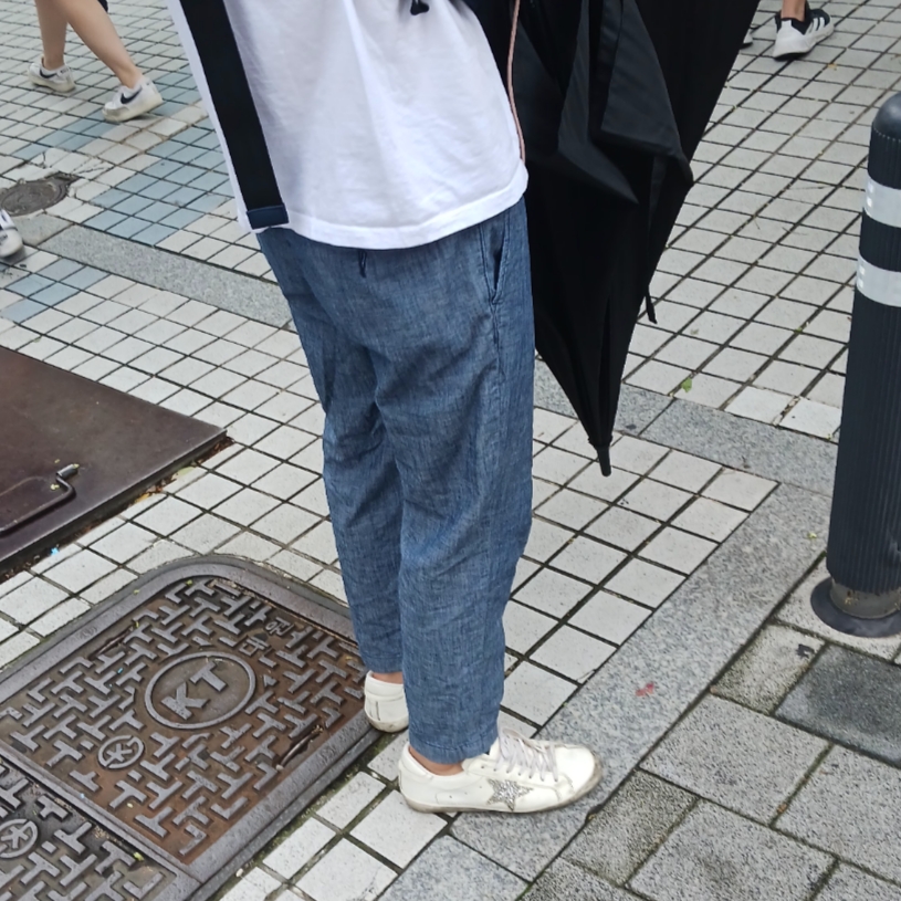 Golden Goose Superstar White Gold Heel Tab Sneakers, Golden Goose Superstar White Silver Heel Tab Sneakers 착용 스타일 - 2