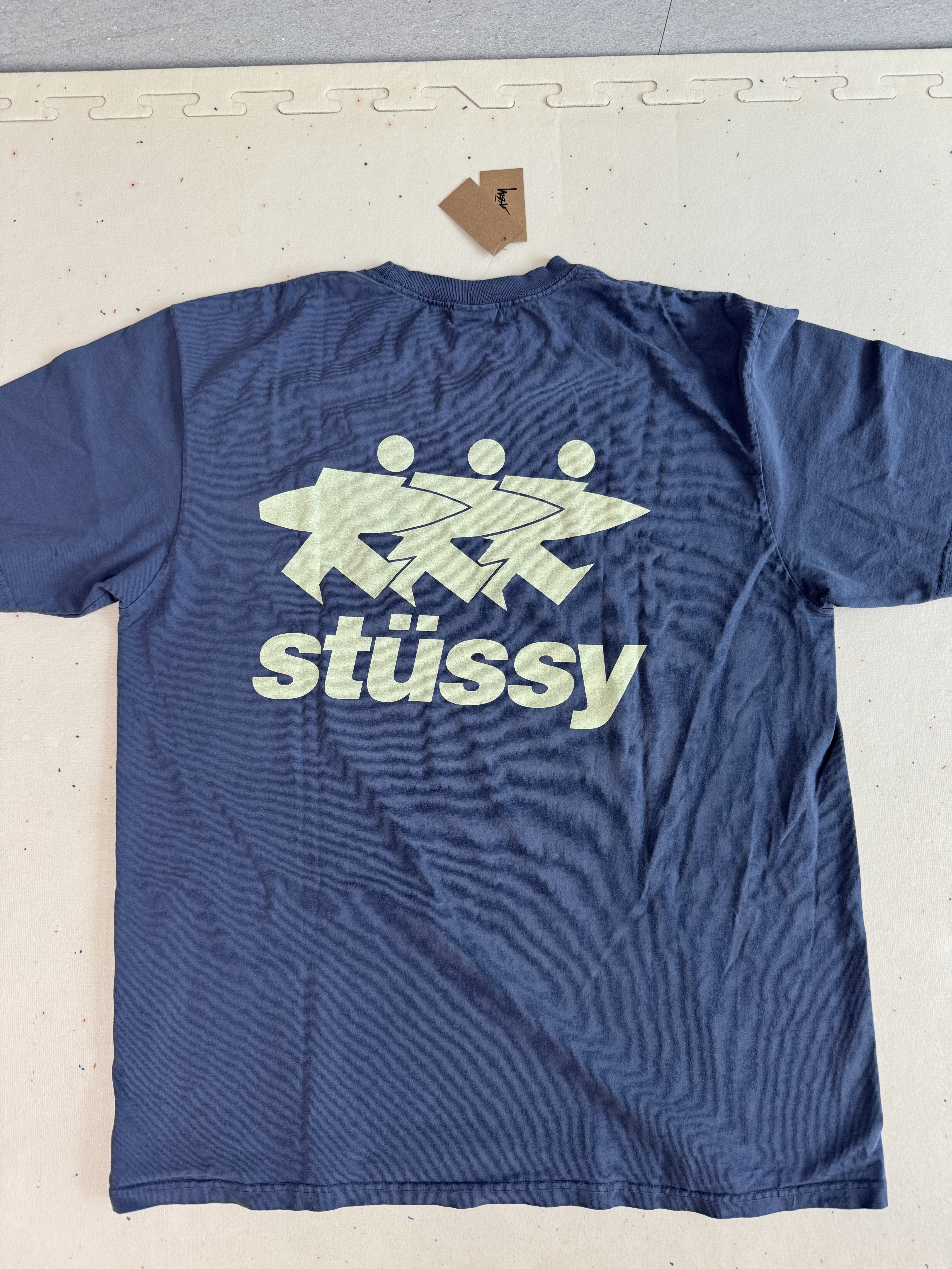 Stussy Surfwalk Pigment Dyed T-Shirt Indigo 착용 스타일 - 1