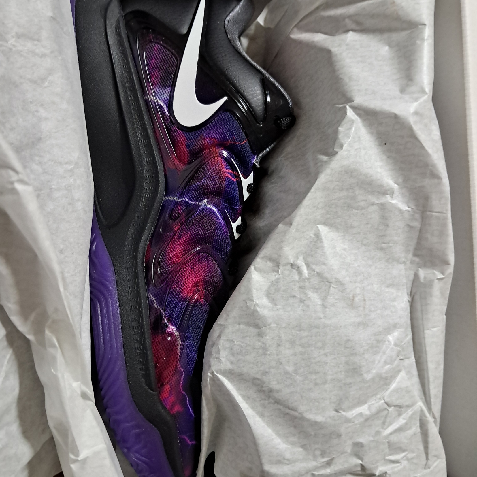 Nike KD 17 x Metro Boomin Black Atomic Violet 착용 스타일