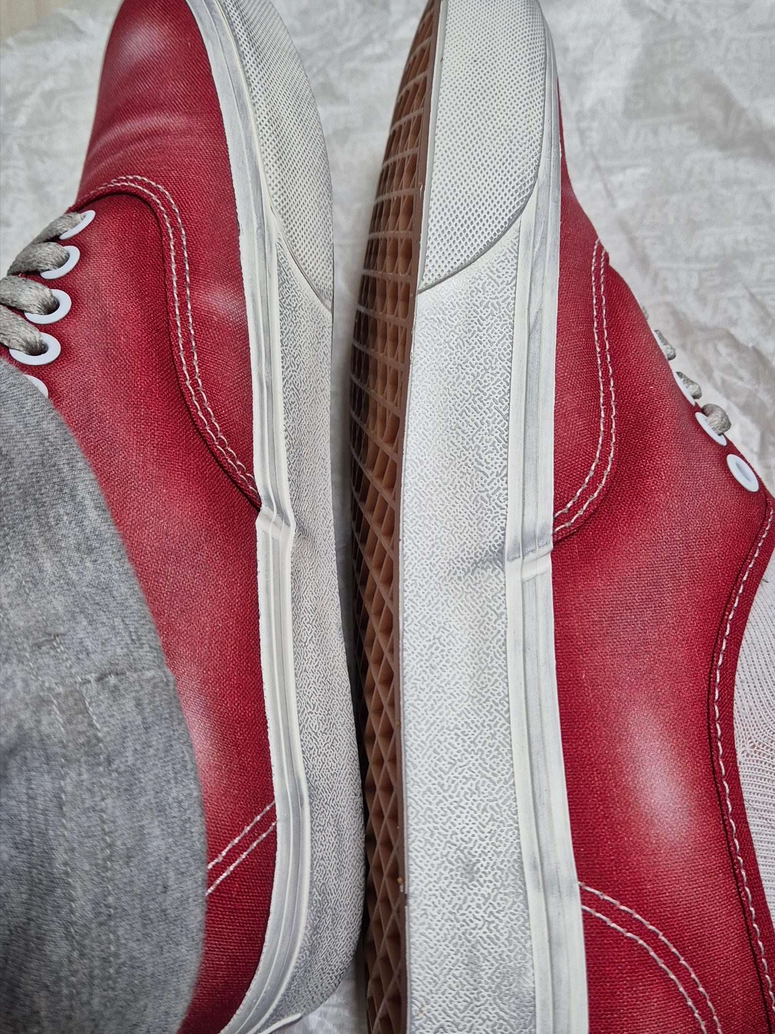 Vans Authentic Wave Washed Red 착용 스타일 - 1