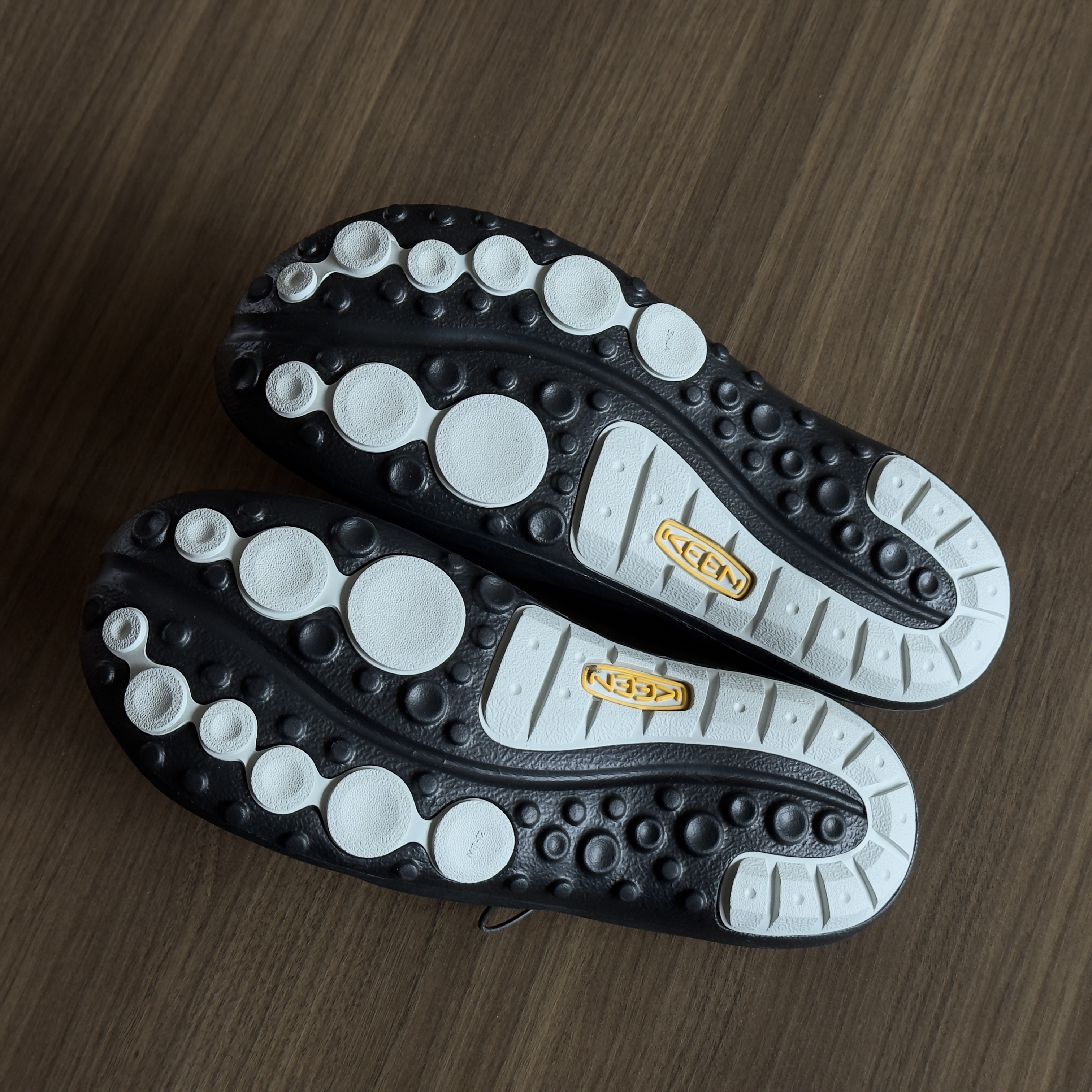 Keen Shanti Black Dawn Blue 착용 스타일 - 2