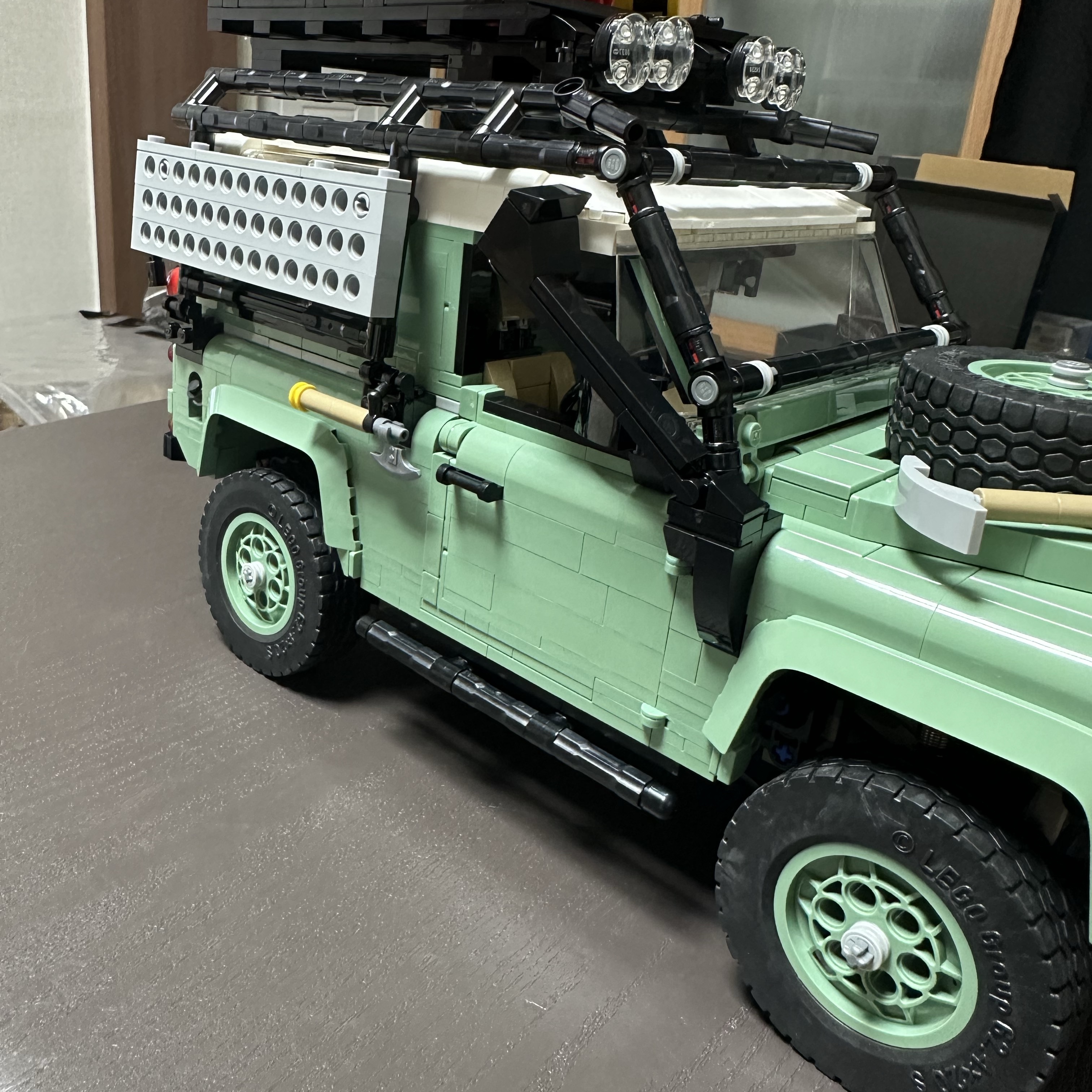Lego Land Rover Classic Defender 90 착용 스타일 - 2
