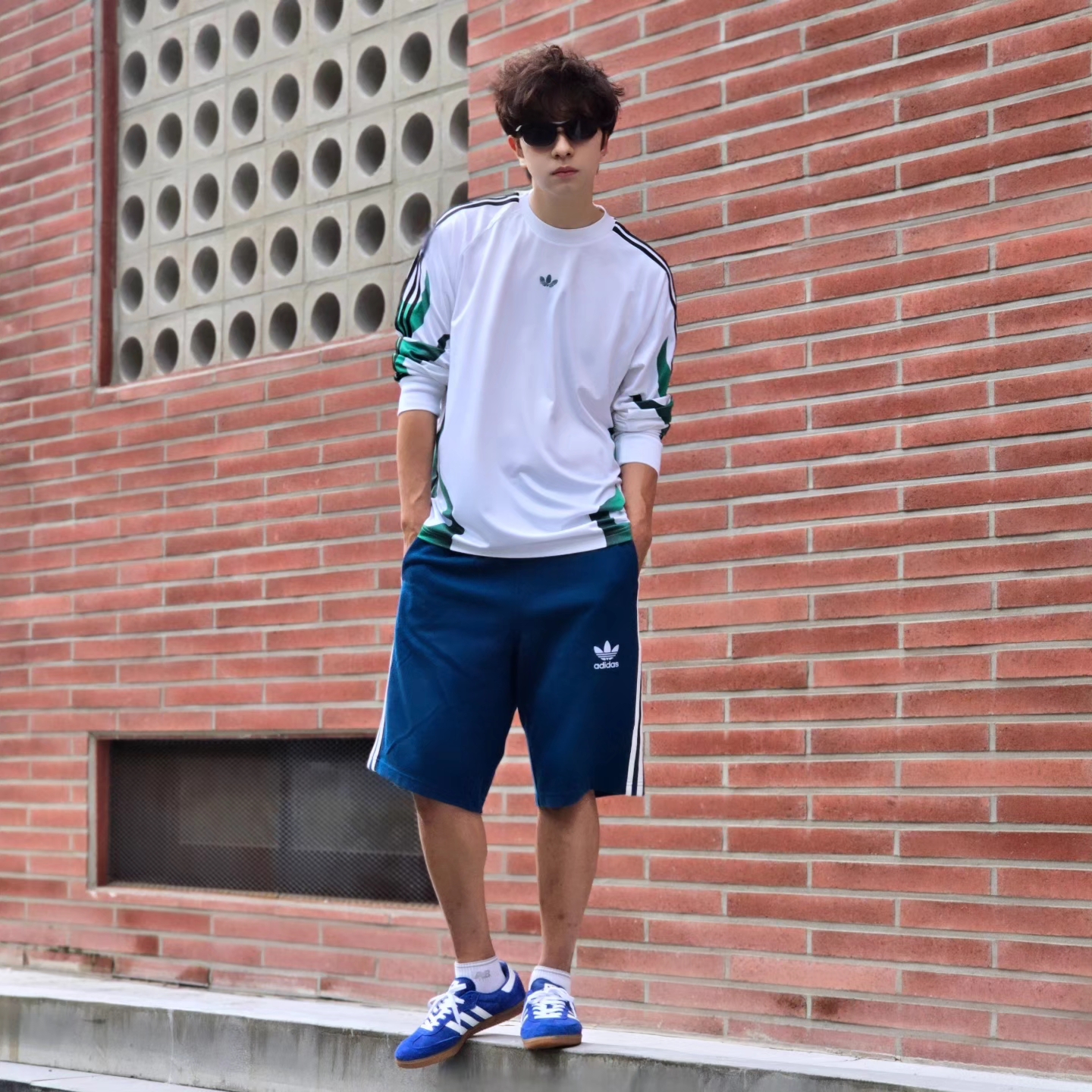 Adidas Samba OG Royal Blue 착용 스타일 - 1