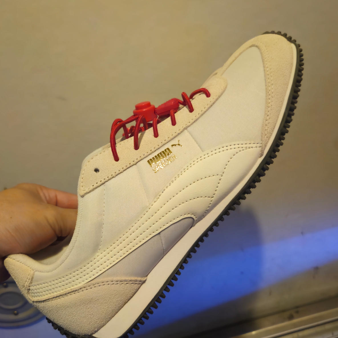 Puma Speeder SD Whisper White Team Gold 착용 스타일 - 2