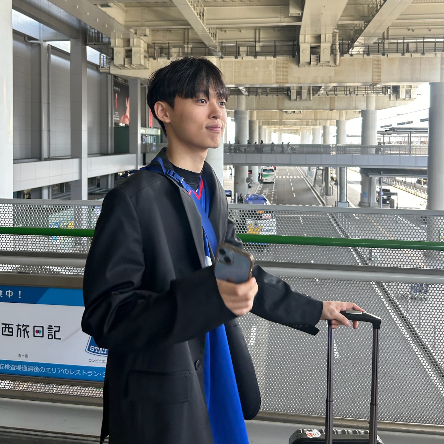 Zara x Ader Error Oversize Blazer Black, Supreme Sling Bag Silver - 22SS 착용 스타일 - 1