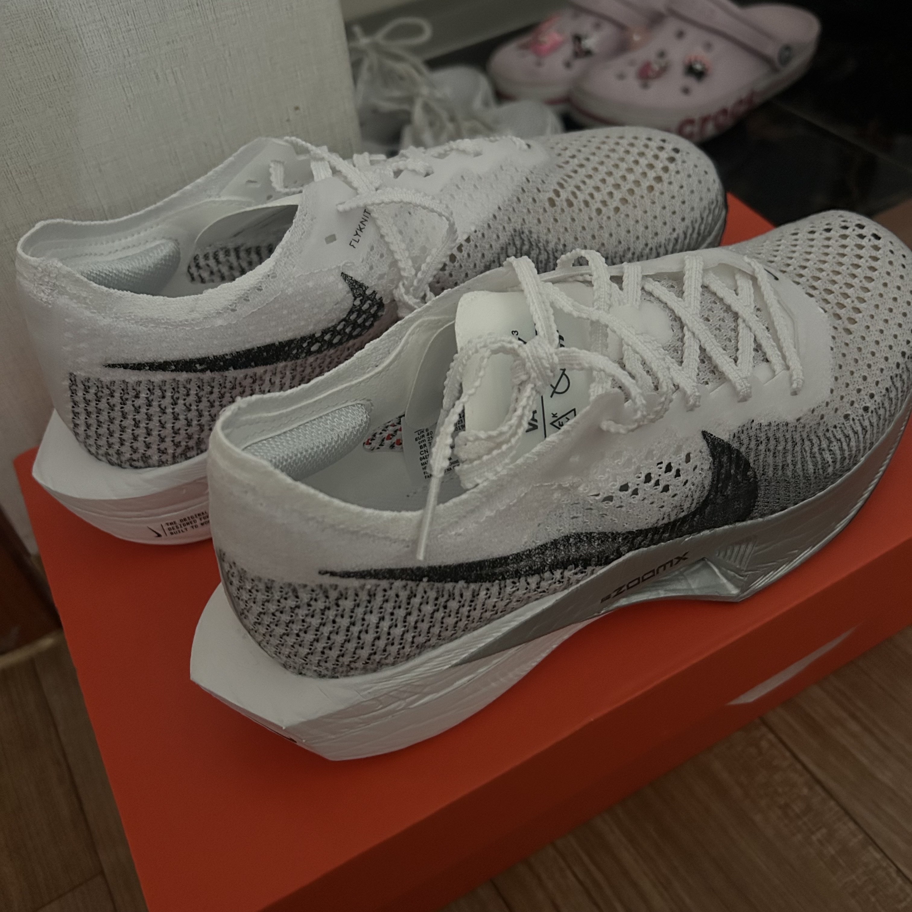 Nike ZoomX Vaporfly Next% 3 White Grey 착용 스타일