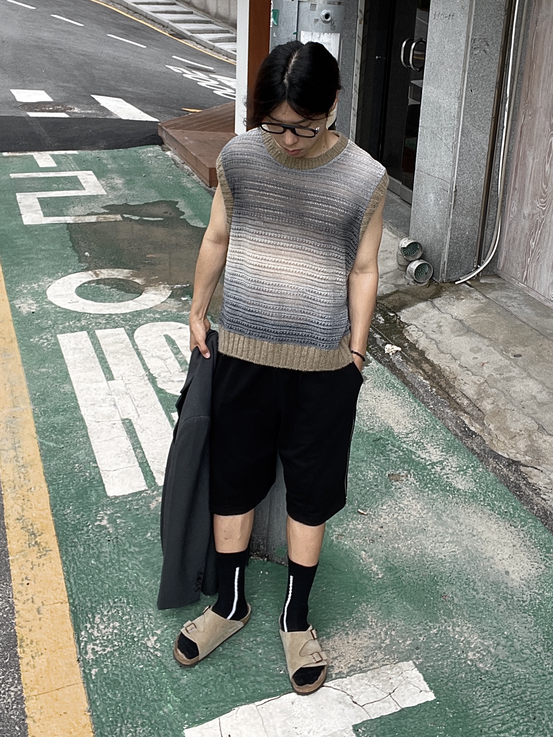 Birkenstock Zurich Suede Leather Taupe - Regular, Bottega Veneta Padded Tech Cassette Black 착용 스타일 - 7