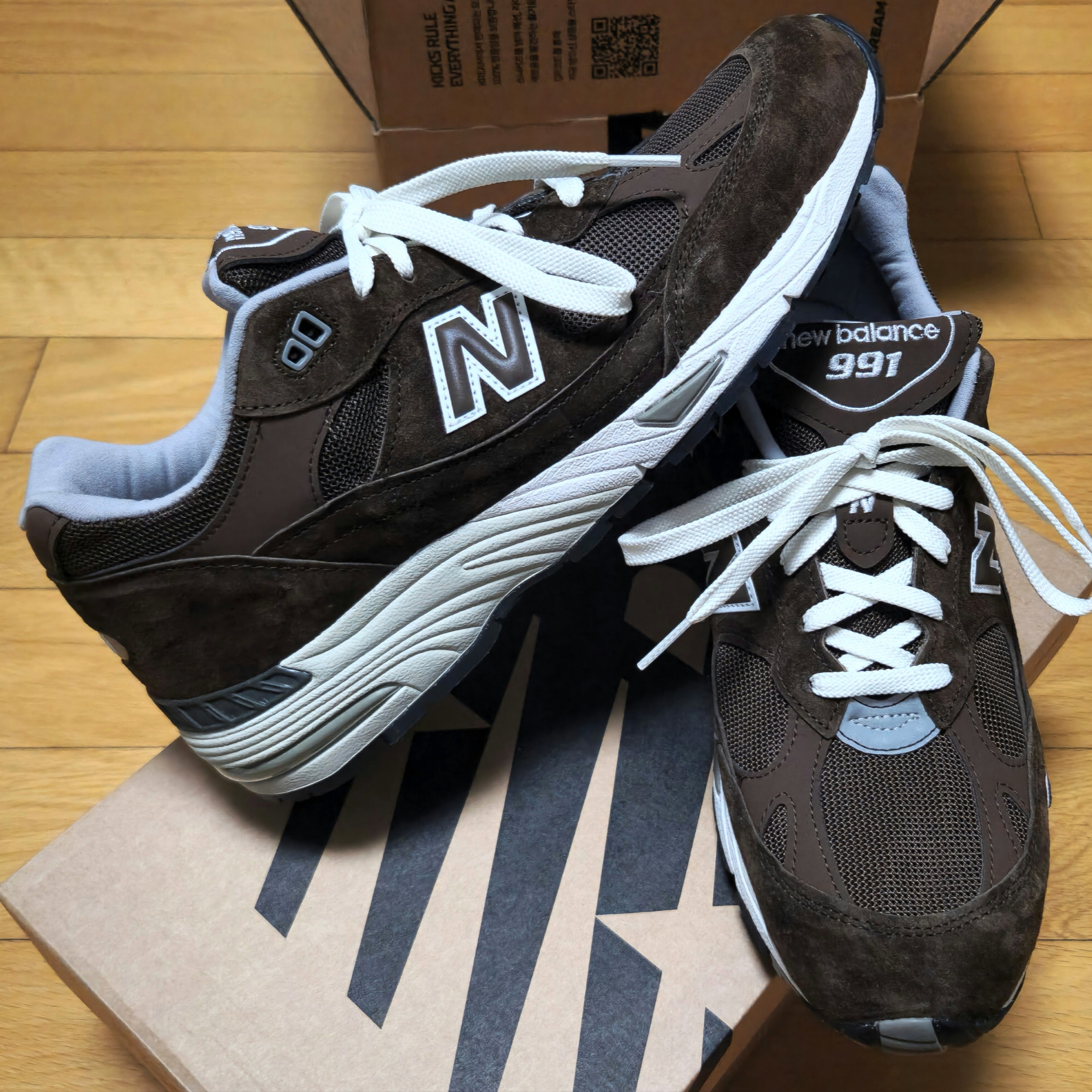 New Balance 991 Made in UK Mocha Brown 착용 스타일