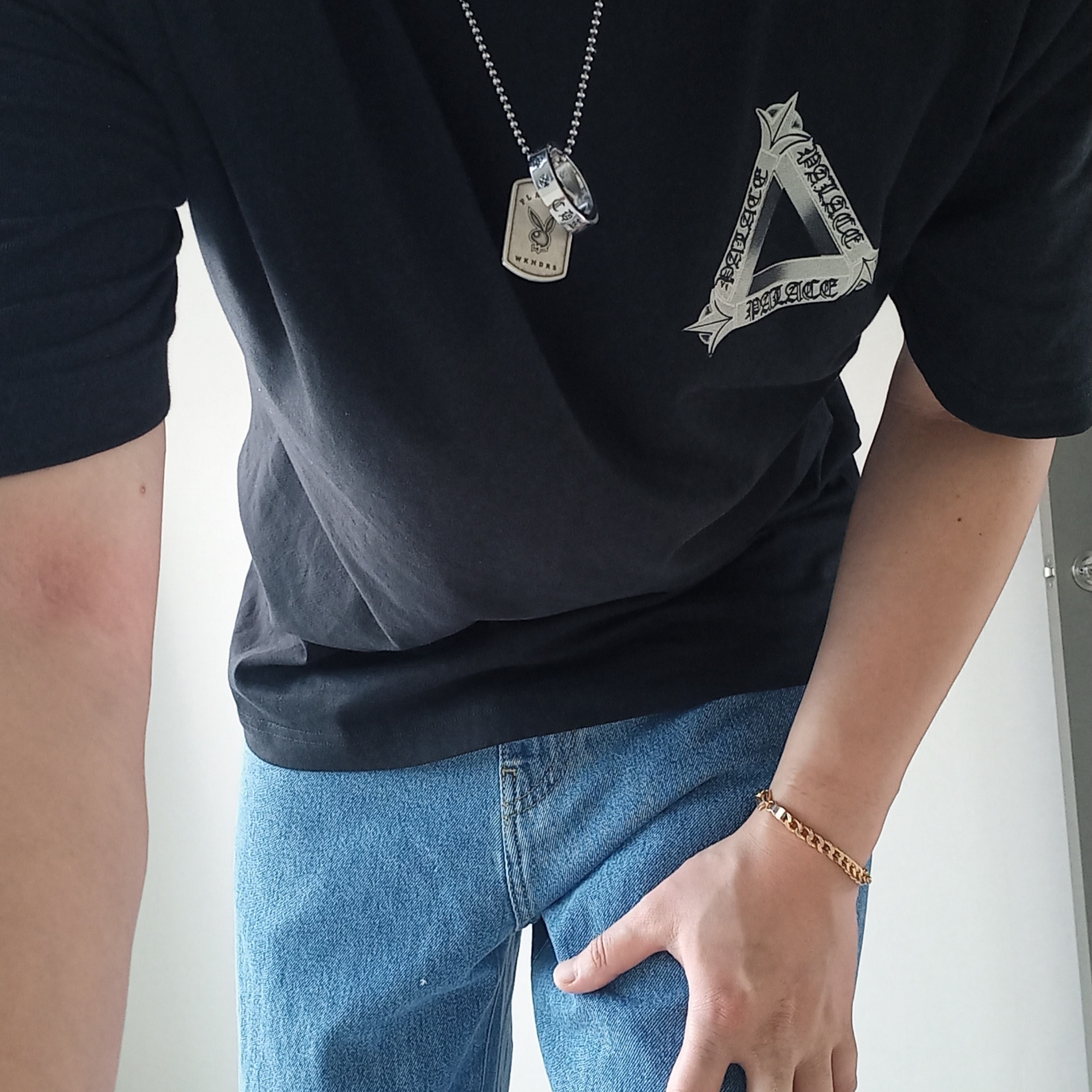 Palace Tri-OG T-Shirt Black - 24SS, Supreme Seersucker S Logo 6-Panel Black - 24SS 착용 스타일 - 2