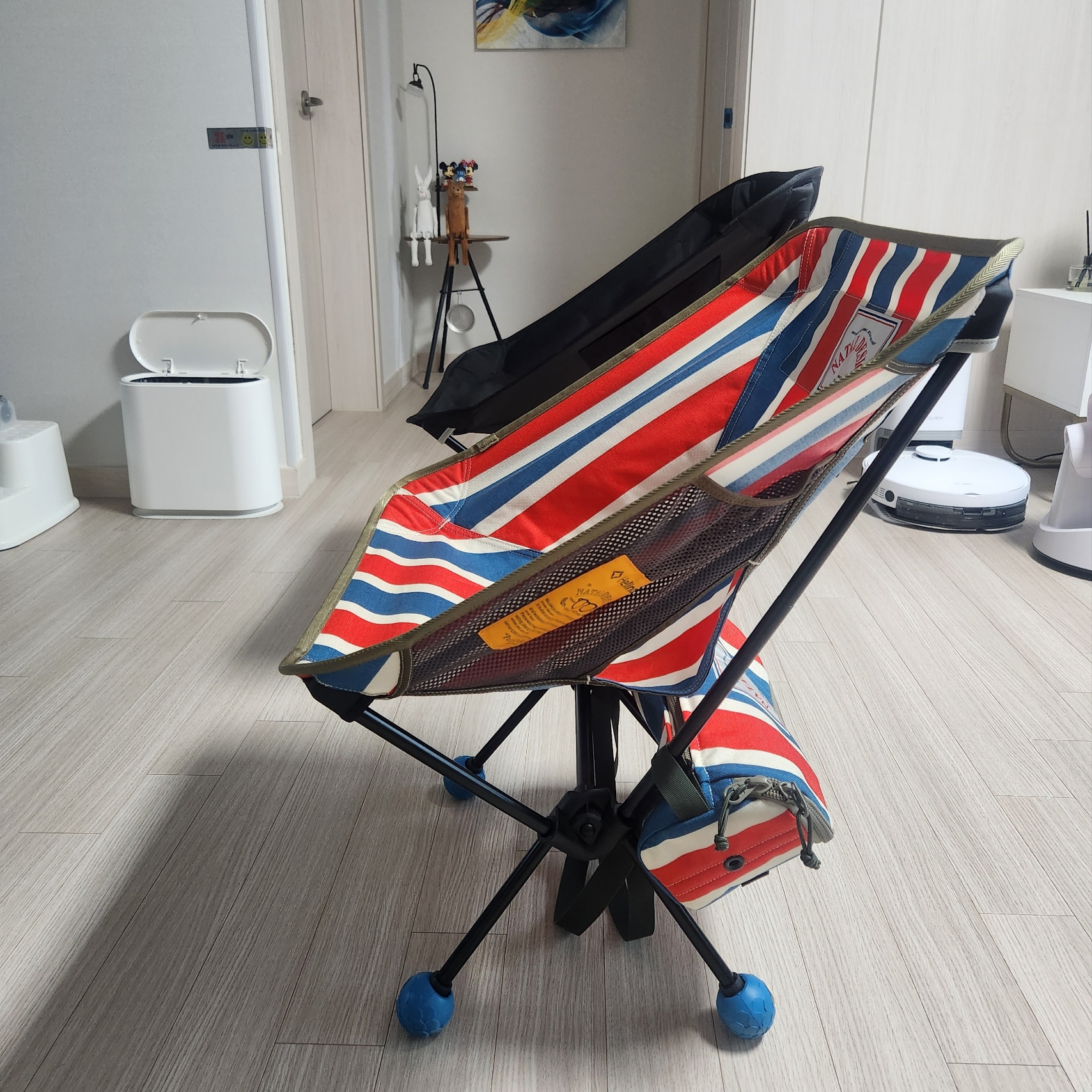 Helinox x Natal Design Chair One Natal Stripe 착용 스타일