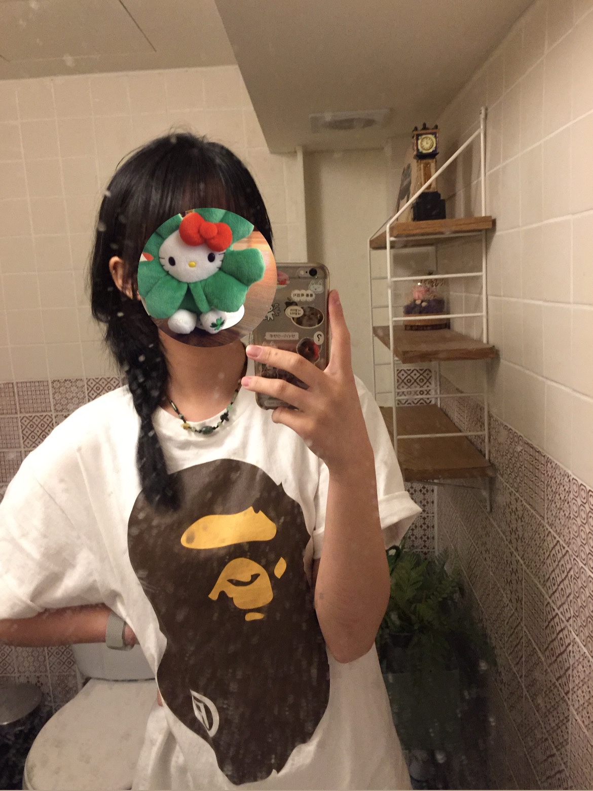 BAPE Big Ape Head T-Shirt White, Onitsuka Tiger Mexico 66 Mantle Green 착용 스타일 - 2