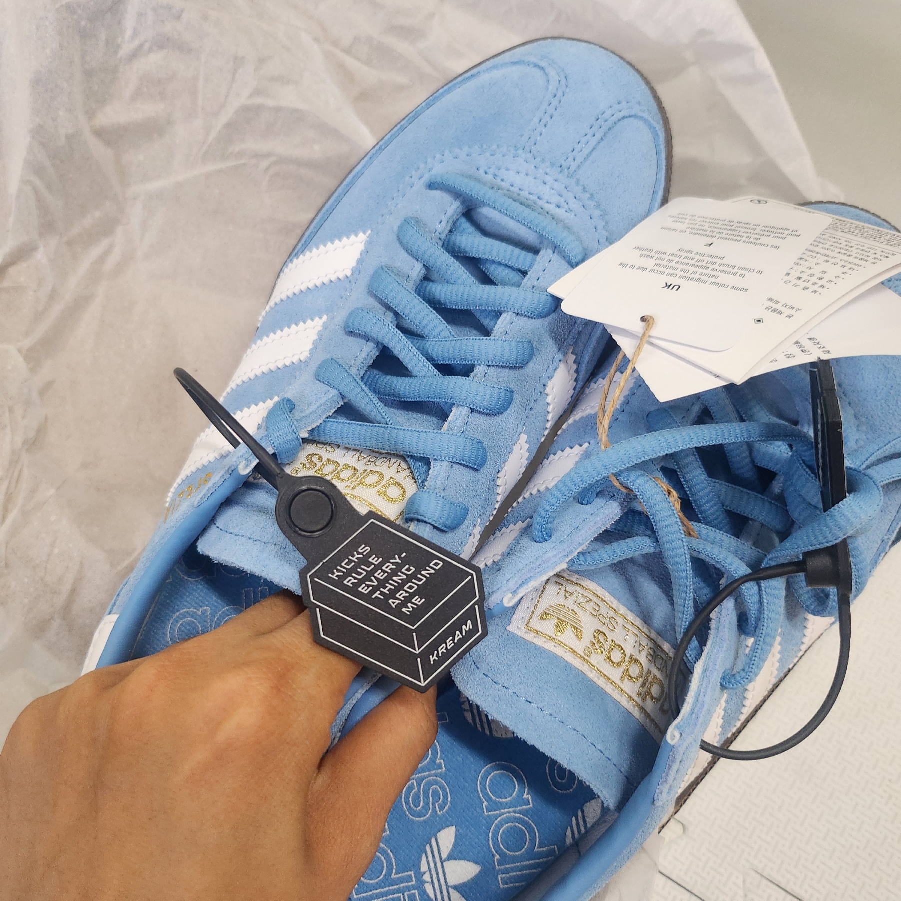 Adidas Spezial Handball Light Blue 착용 스타일