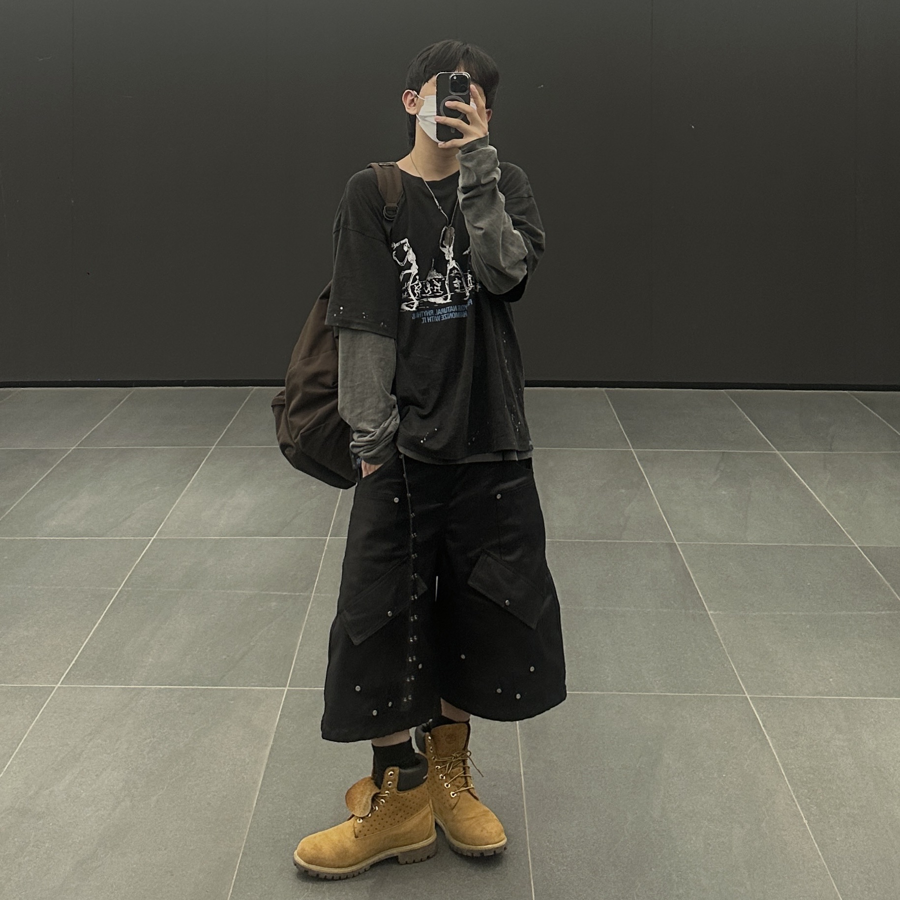 Timberland Premium 6 inch Waterproof Boot Wheat Nubuck - Wide, Timberland x Comme des Garcons Shirt x Supreme 6 Inch Boot Wheat - Medium 착용 스타일 - 3