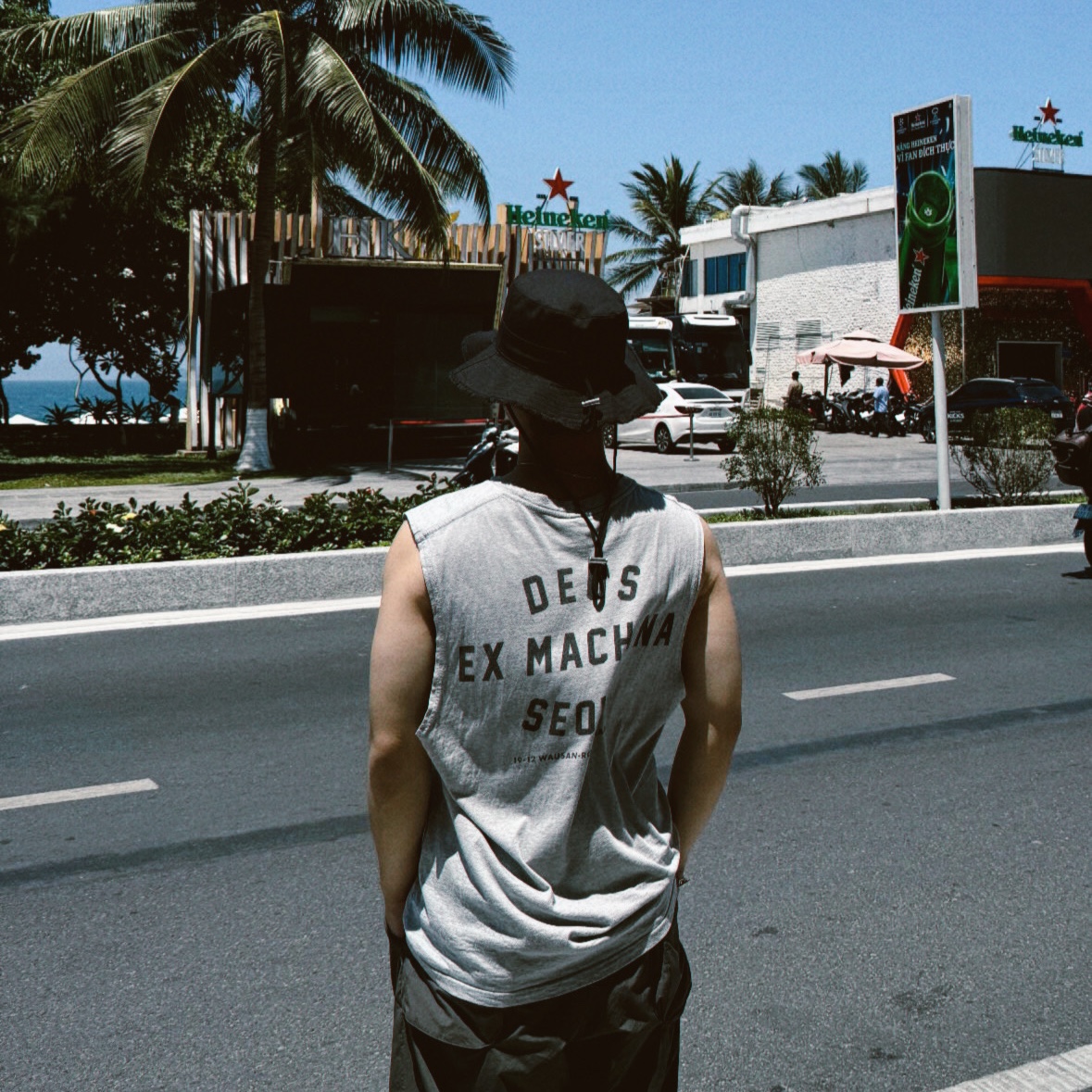 Jacquemus Le Bob Artichaut Bucket Hat Black 착용 스타일