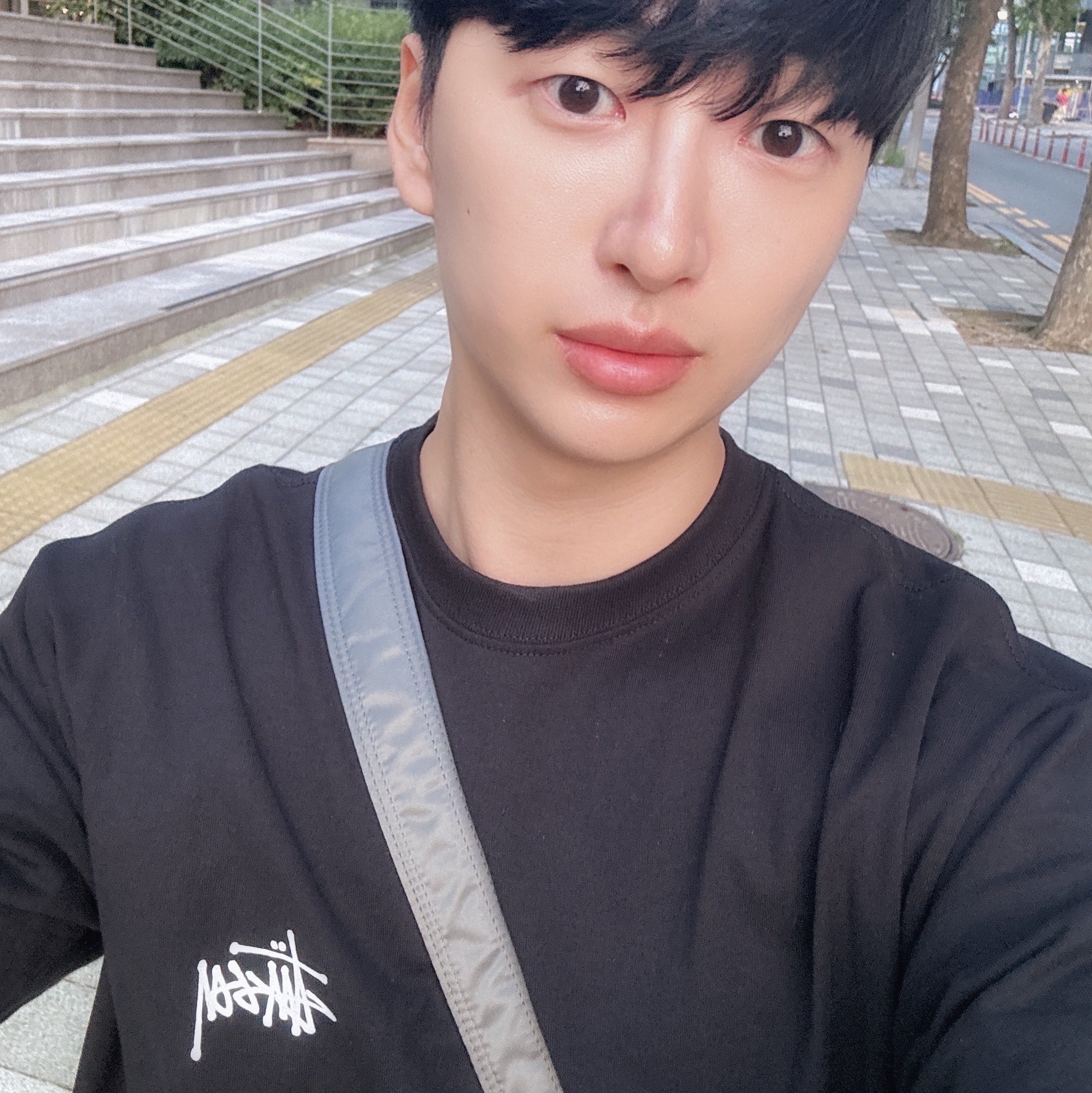 Stussy Melted T-Shirt Black 착용 스타일