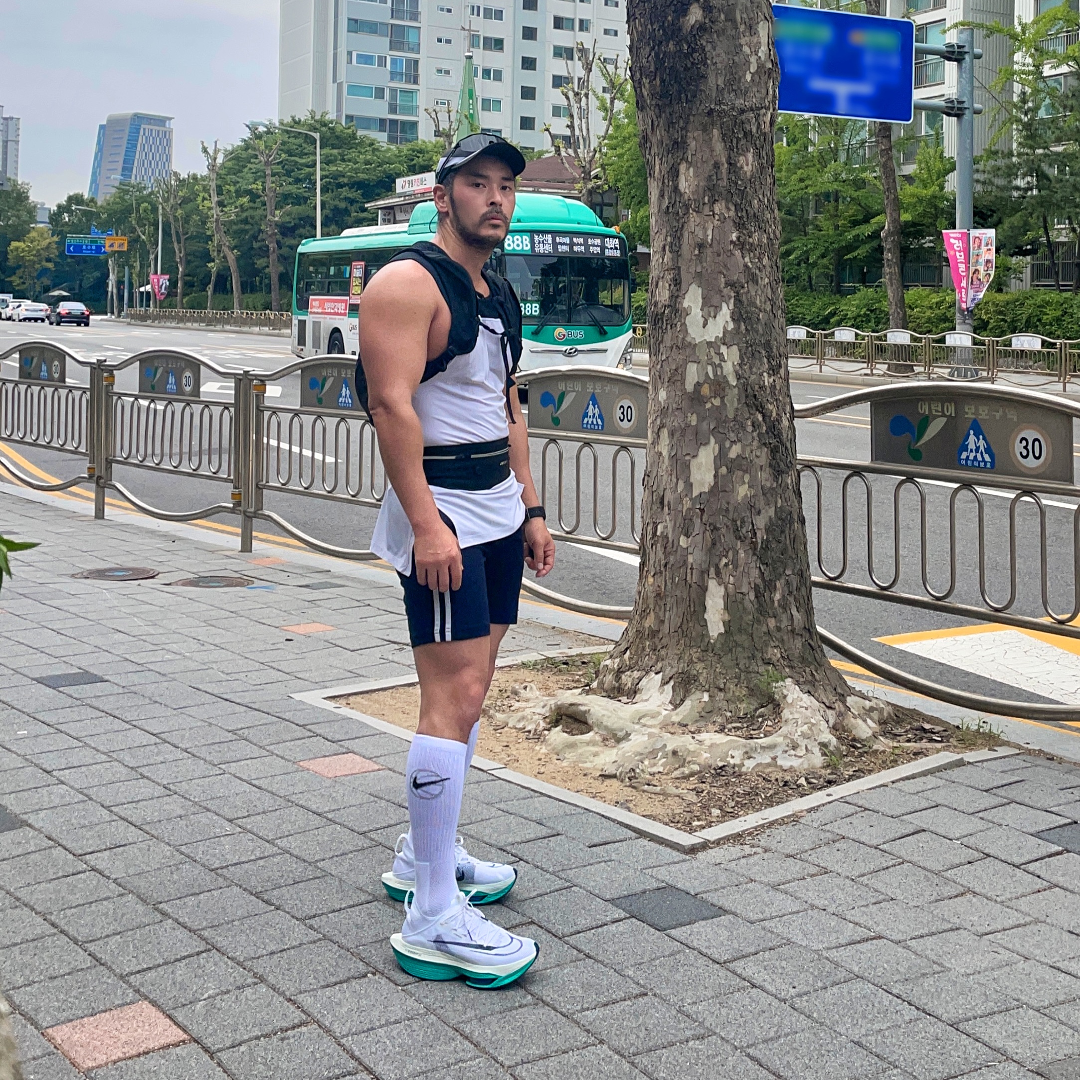 Nike Air Zoom Alphafly Next% 2 White Clear Jade 착용 스타일 - 1