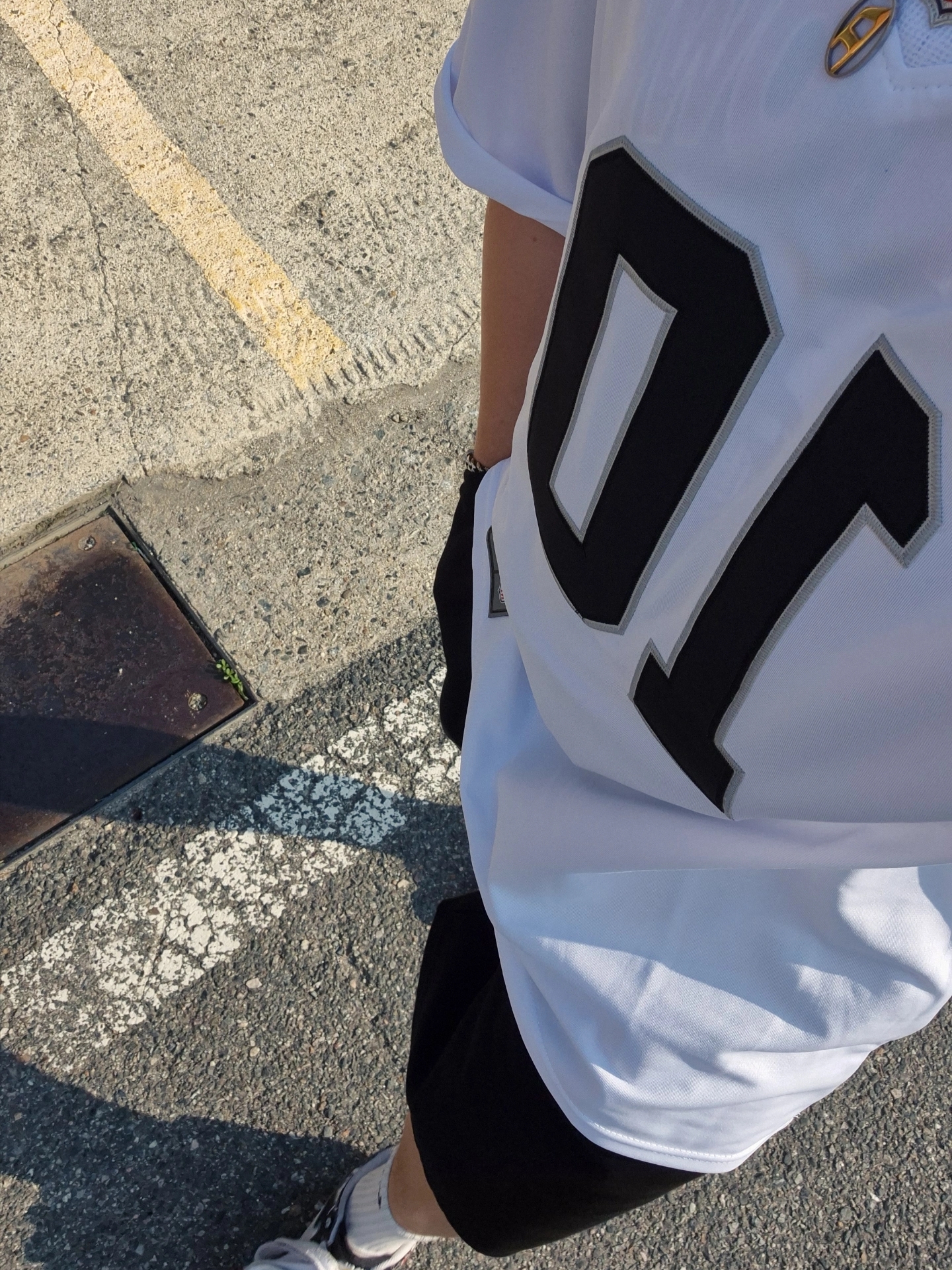 Diesel Dx1421 Two-Tone Stainless Steel Pendant Necklace Silver, Nike x Peaceminusone Air Force 1 Low Para-Noise 착용 스타일
