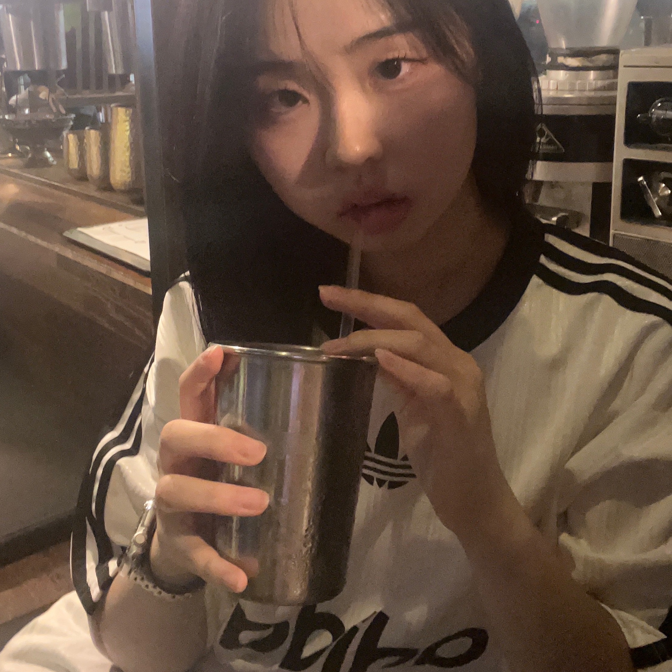 Adidas Adicolor T-Shirt White Black - KR Sizing 착용 스타일 - 1