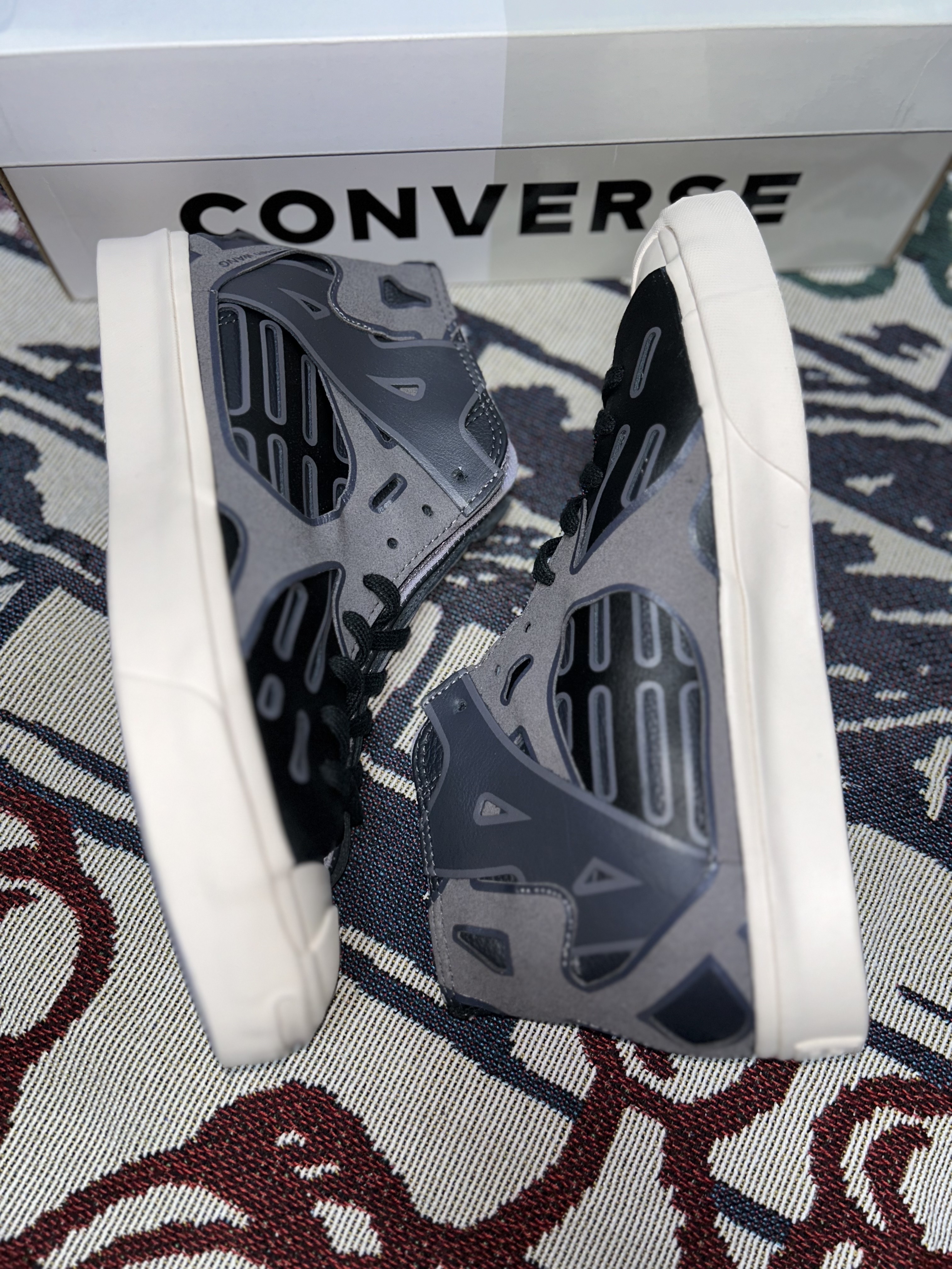 Converse x Feng Chen Wang Jack Purcell Mid Obsidian 착용 스타일 - 3