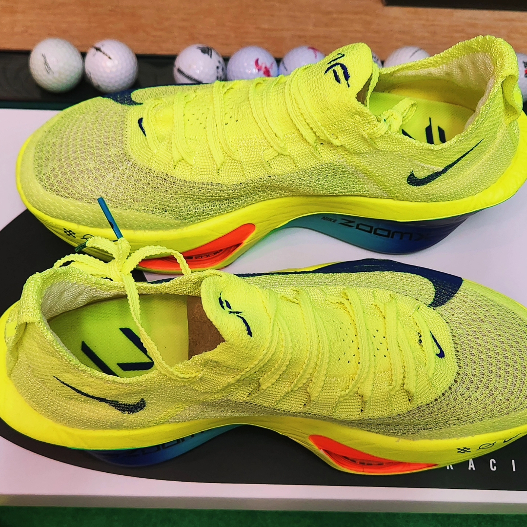 Nike Air Zoom Alphafly Next% 3 Volt 착용 스타일 - 5