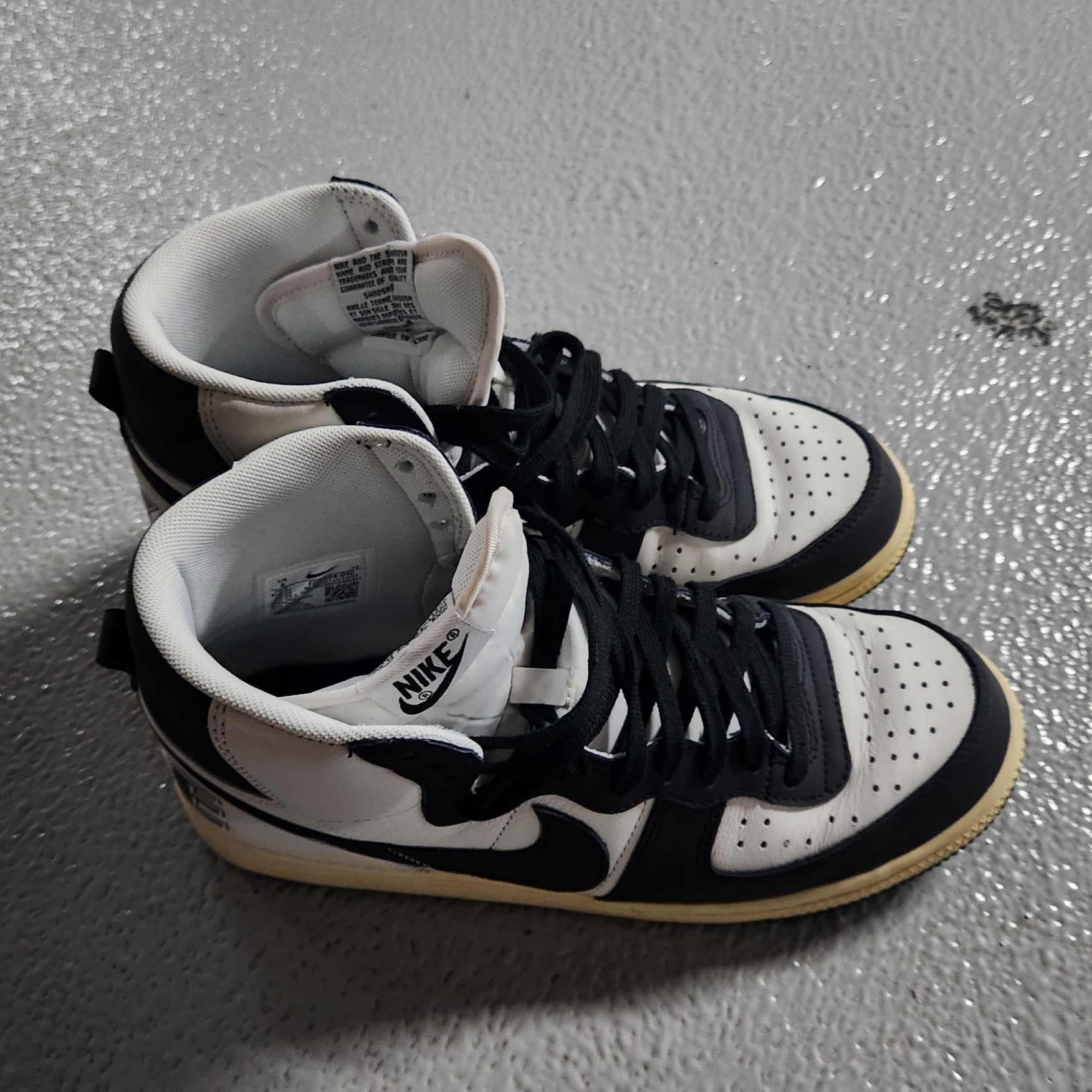 Nike Terminator High Black and Phantom 착용 스타일 - 1