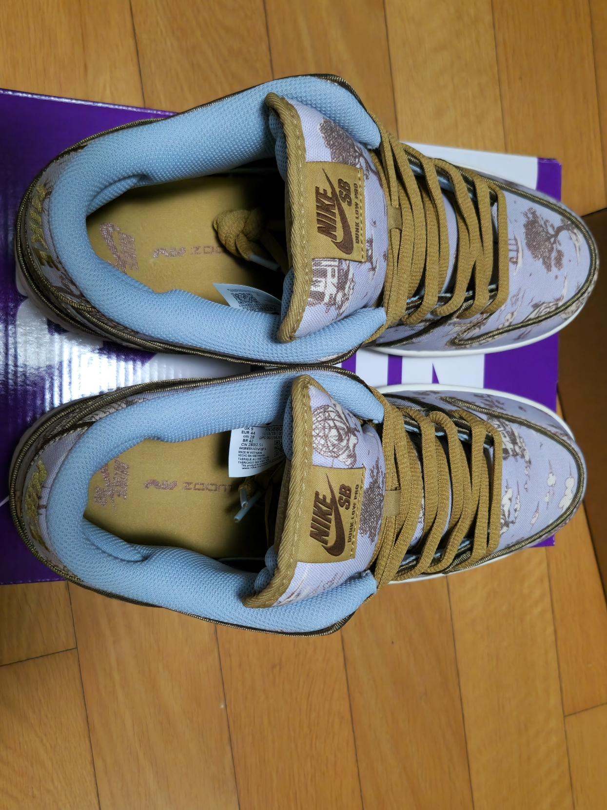 Nike SB Dunk Low Pro Premium Toile 착용 스타일