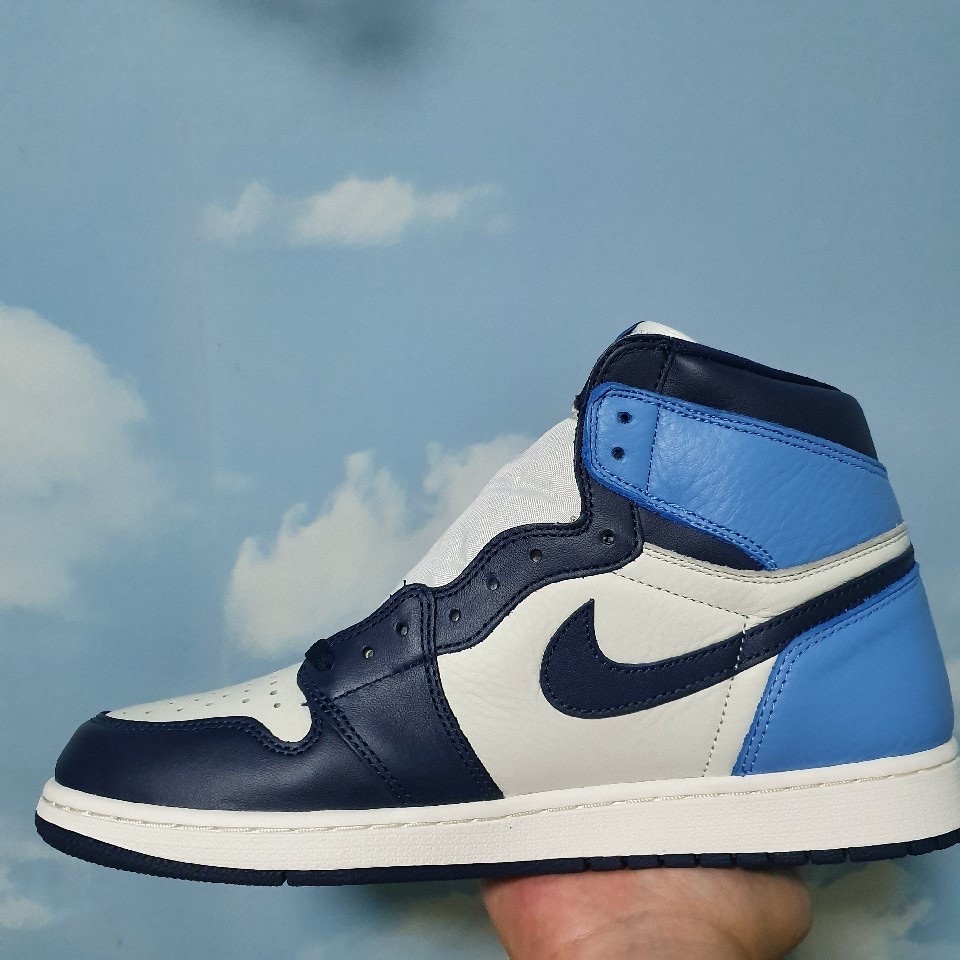 Jordan 1 Retro High Obsidian UNC 착용 스타일