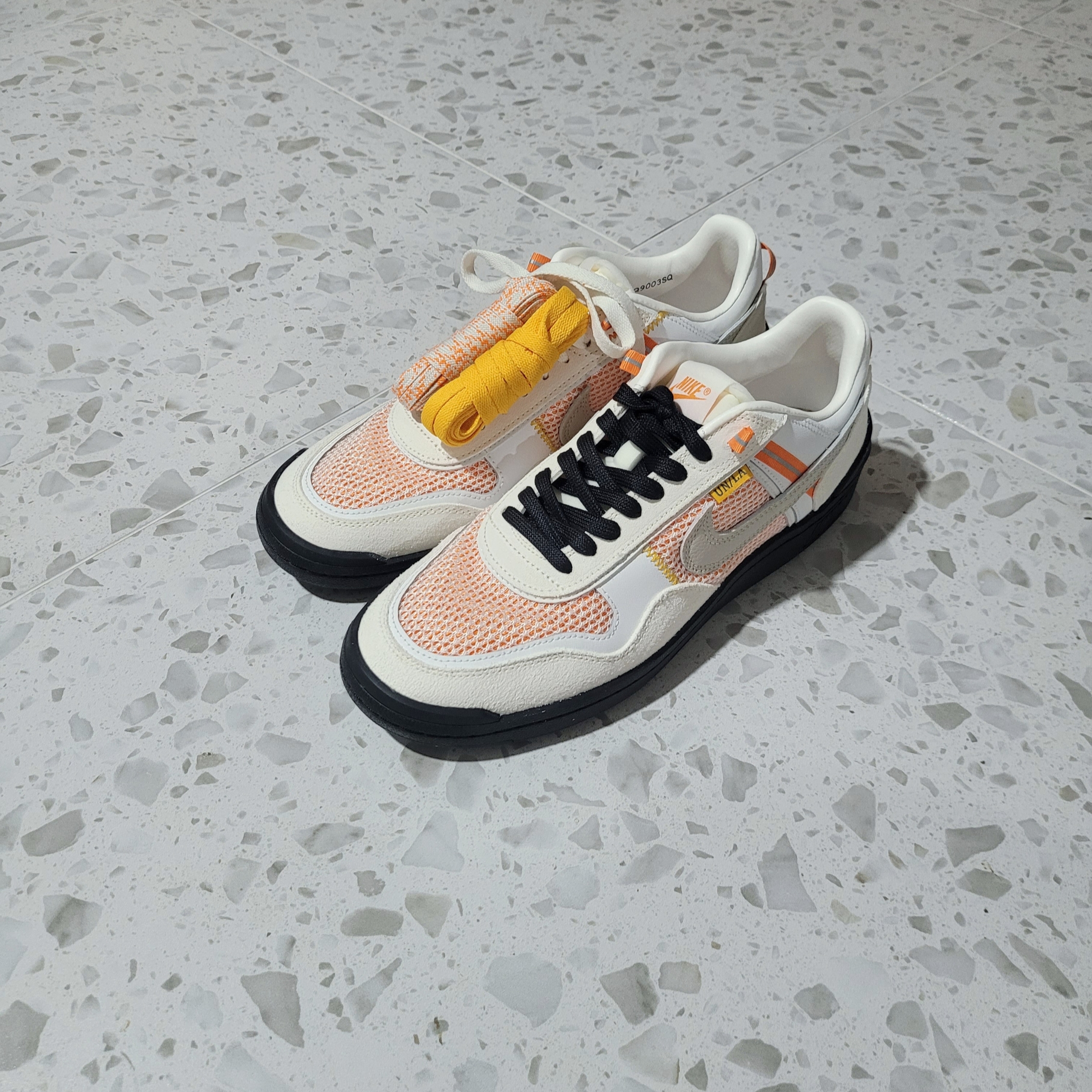 Nike x Union Field General SP Ivory and Light Orewood Brown 착용 스타일