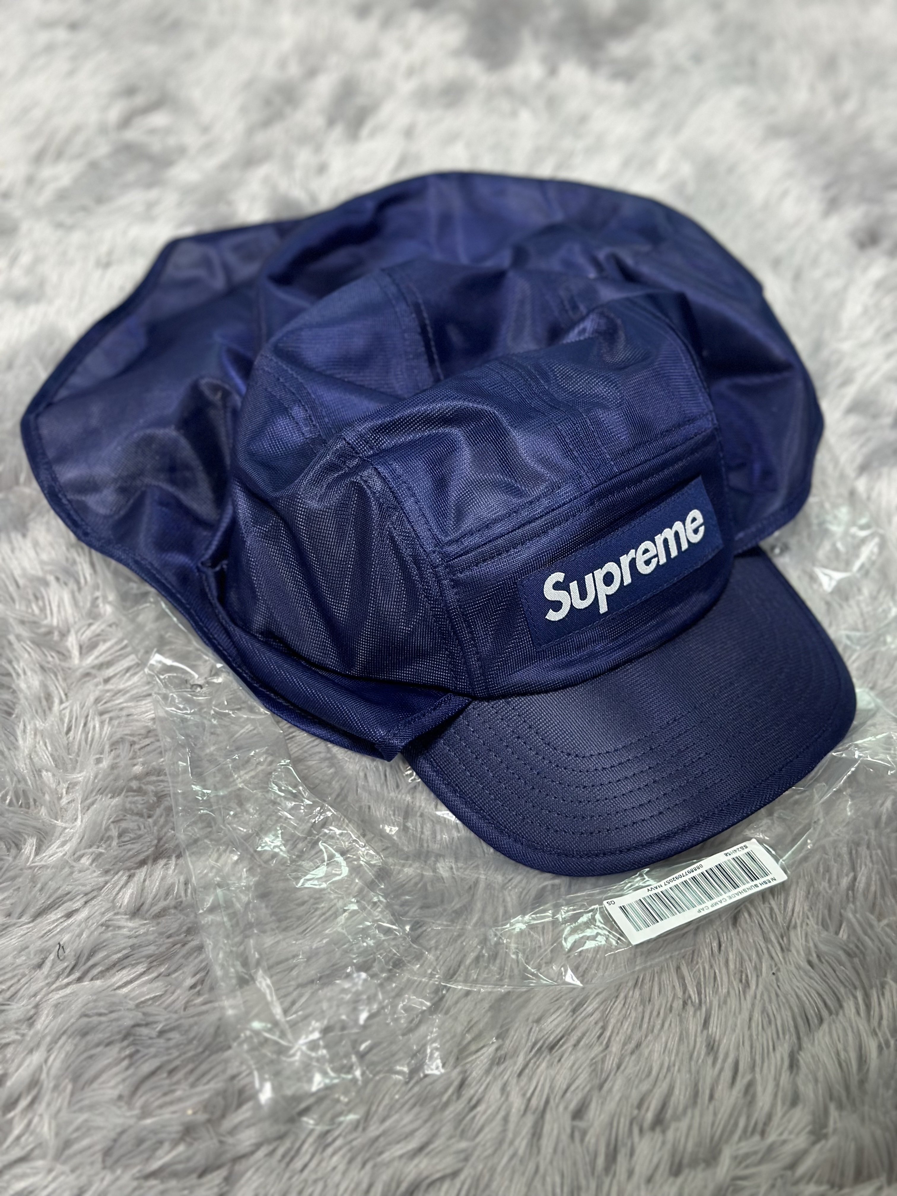 Supreme Mesh Sunshield Camp Cap Navy - 24SS 착용 스타일 - 1