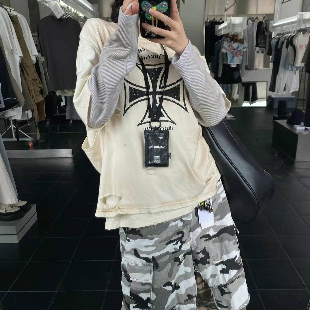 Project G/R x MFM333. Layered Skirt Camo Cargo Shorts Multi Camo 착용 스타일