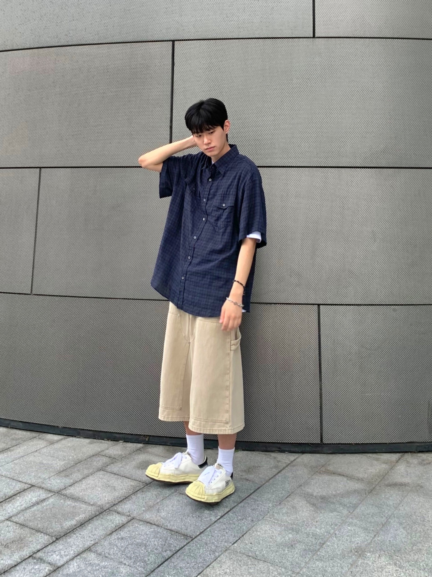 Maison Mihara Yasuhiro Blakey VL OG Sole Canvas Low-top Sneakers White 착용 스타일 - 3