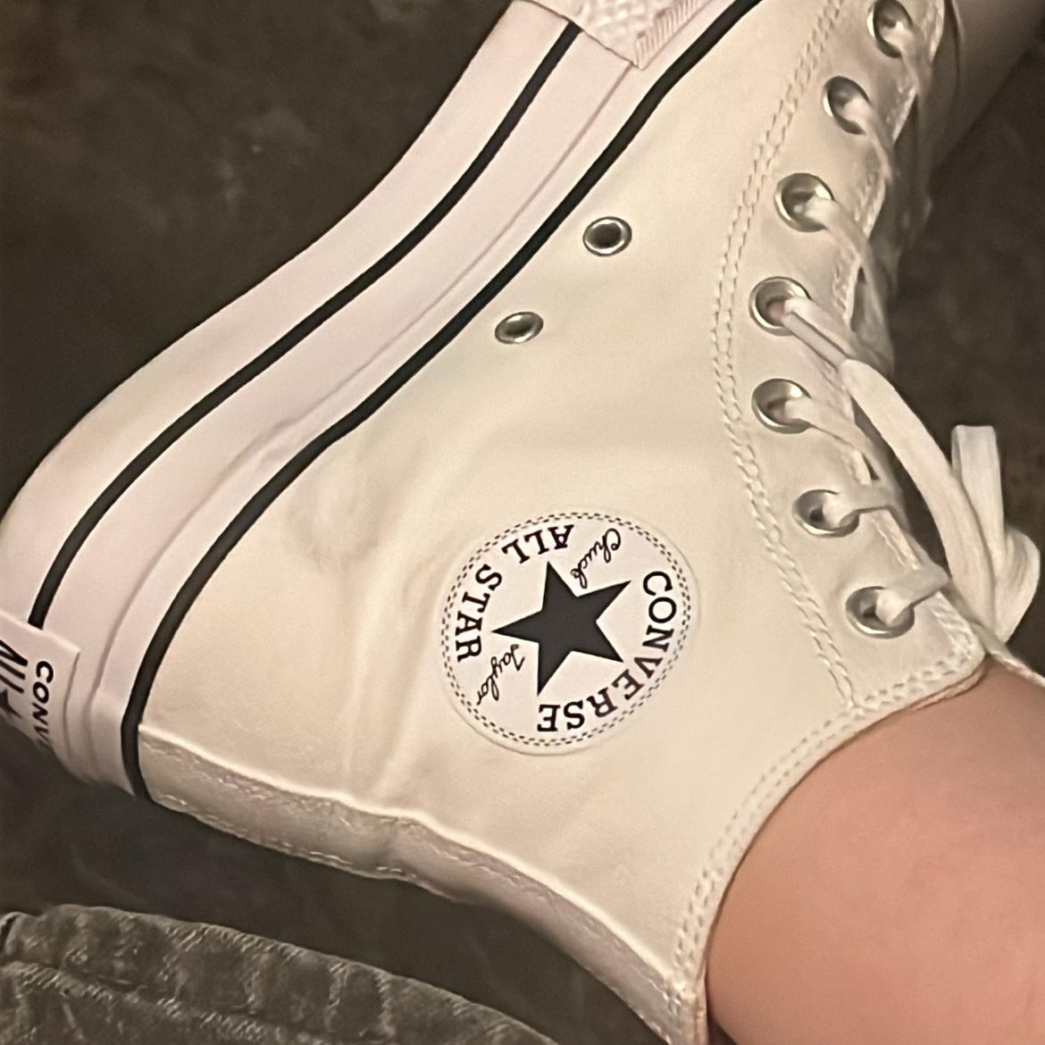 Converse Chuck 70 Black Pinstripe White 착용 스타일 - 1