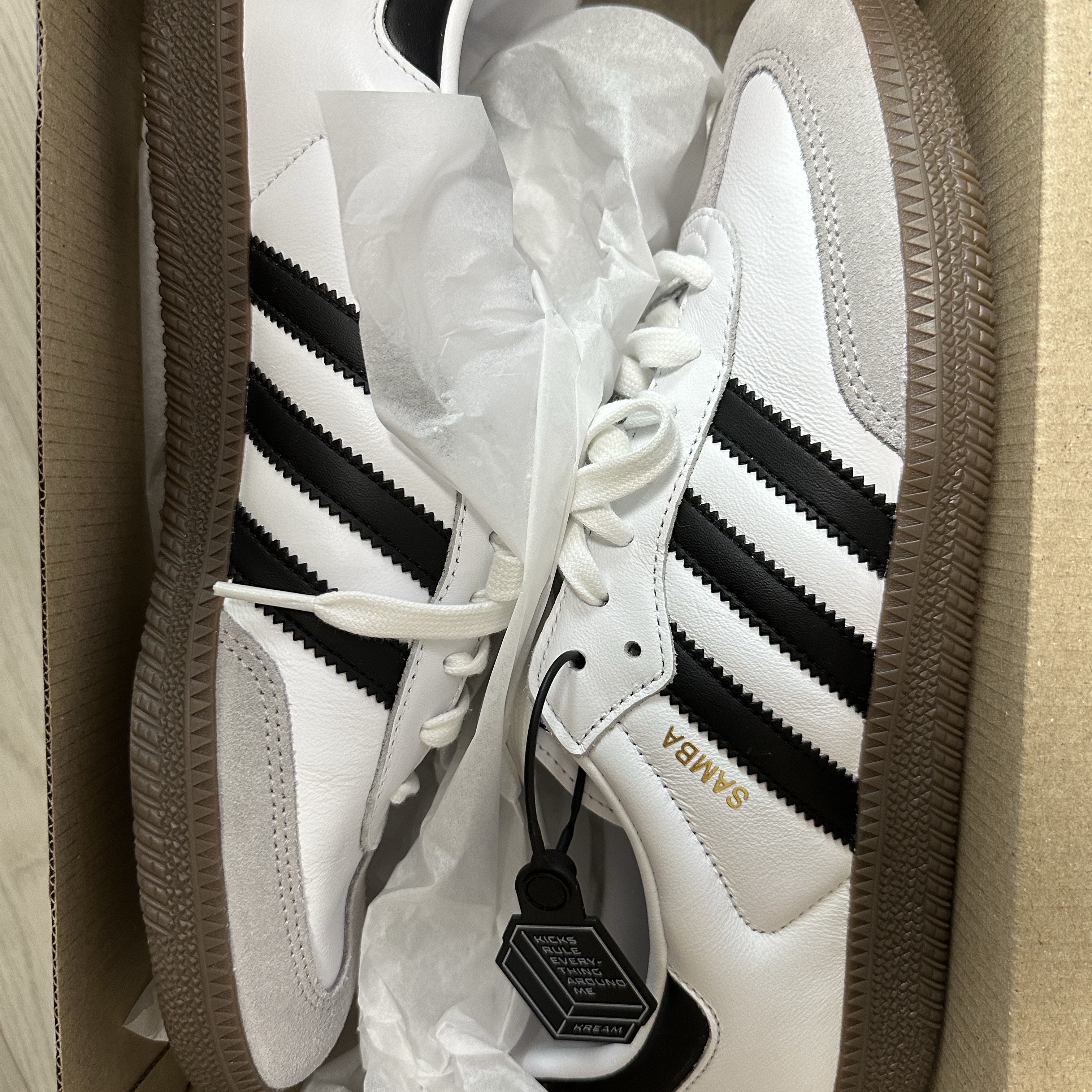 Adidas Samba OG Cloud White 착용 스타일
