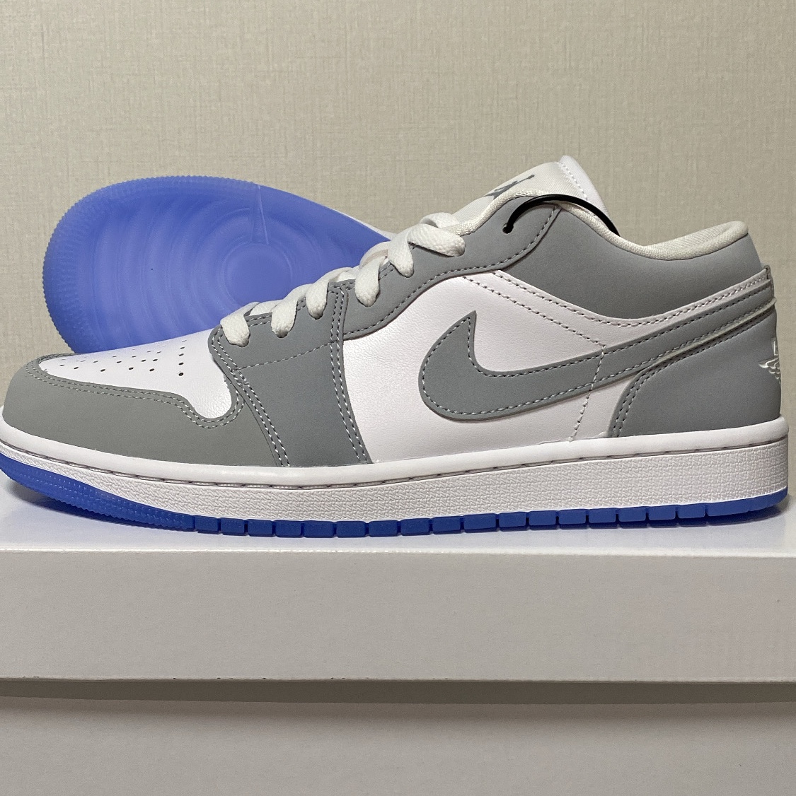 (W) Jordan 1 Low White Wolf Grey 착용 스타일