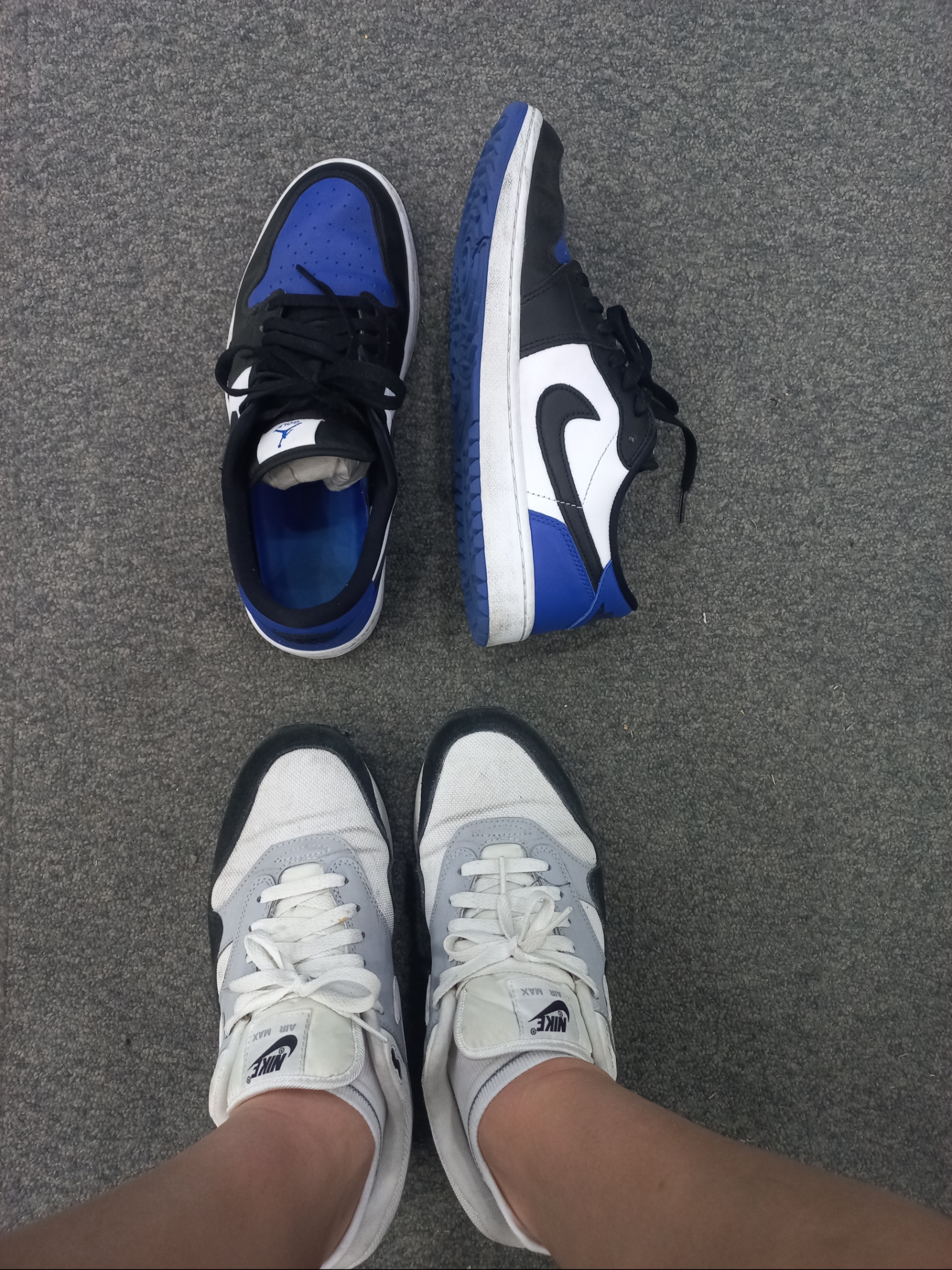 Nike Air Max 1 Wolf Grey Black, Jordan 1 Low Golf Sport Royal 착용 스타일
