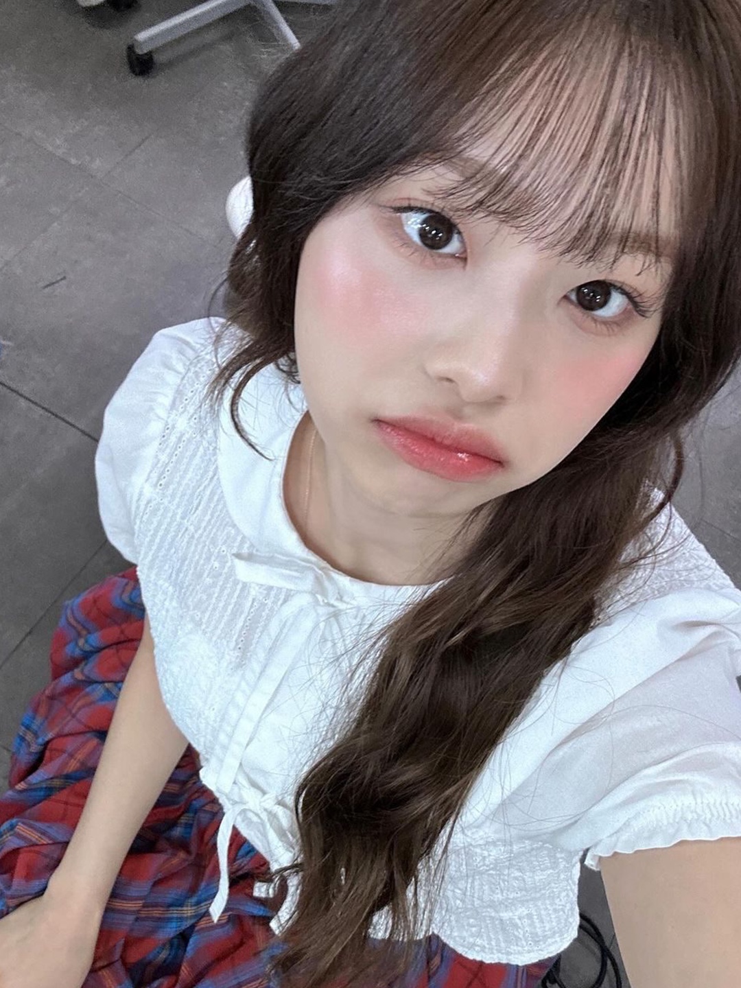 (W) Miu Miu Checked Skirt Celeste Blue, (W) Miu Miu Gingham Check Skirt White Light Blue 착용 스타일 - 5