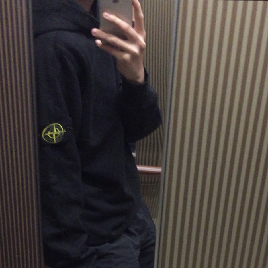 Stone Island 64120 Cotton Fleece Hooded Sweatshirt Black - 21FW 착용 스타일