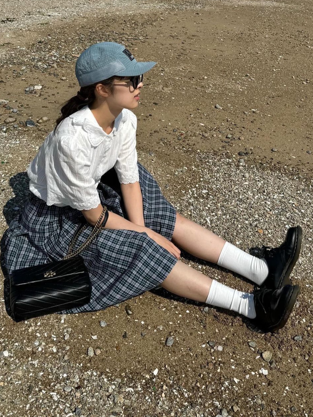 (W) Miu Miu Checked Skirt Celeste Blue, (W) Miu Miu Gingham Check Skirt White Light Blue 착용 스타일 - 2